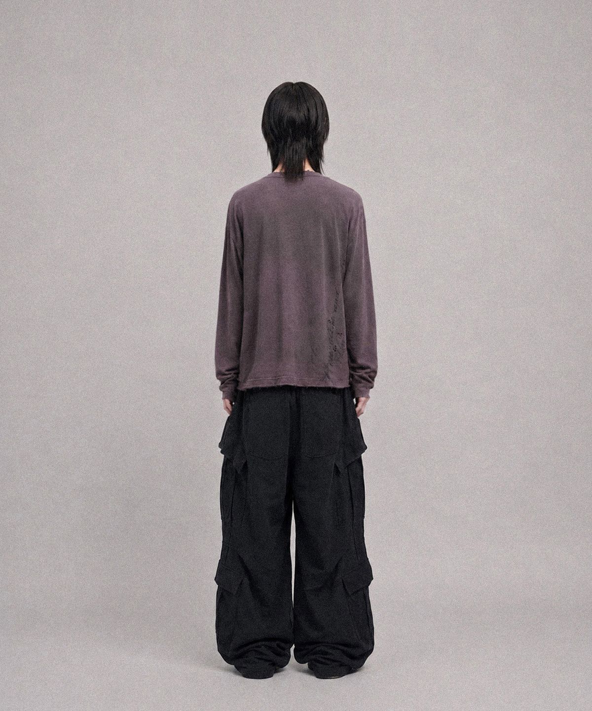 낫포너드(NOT4NERD) Diagonal Panel Dart Cargo Sweat Pants - Black