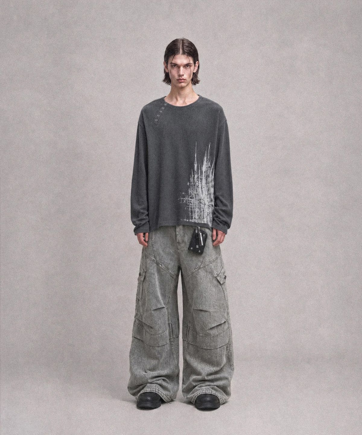 낫포너드(NOT4NERD) Diagonal Seam Waffle Henley Long Sleeve - Charcoal