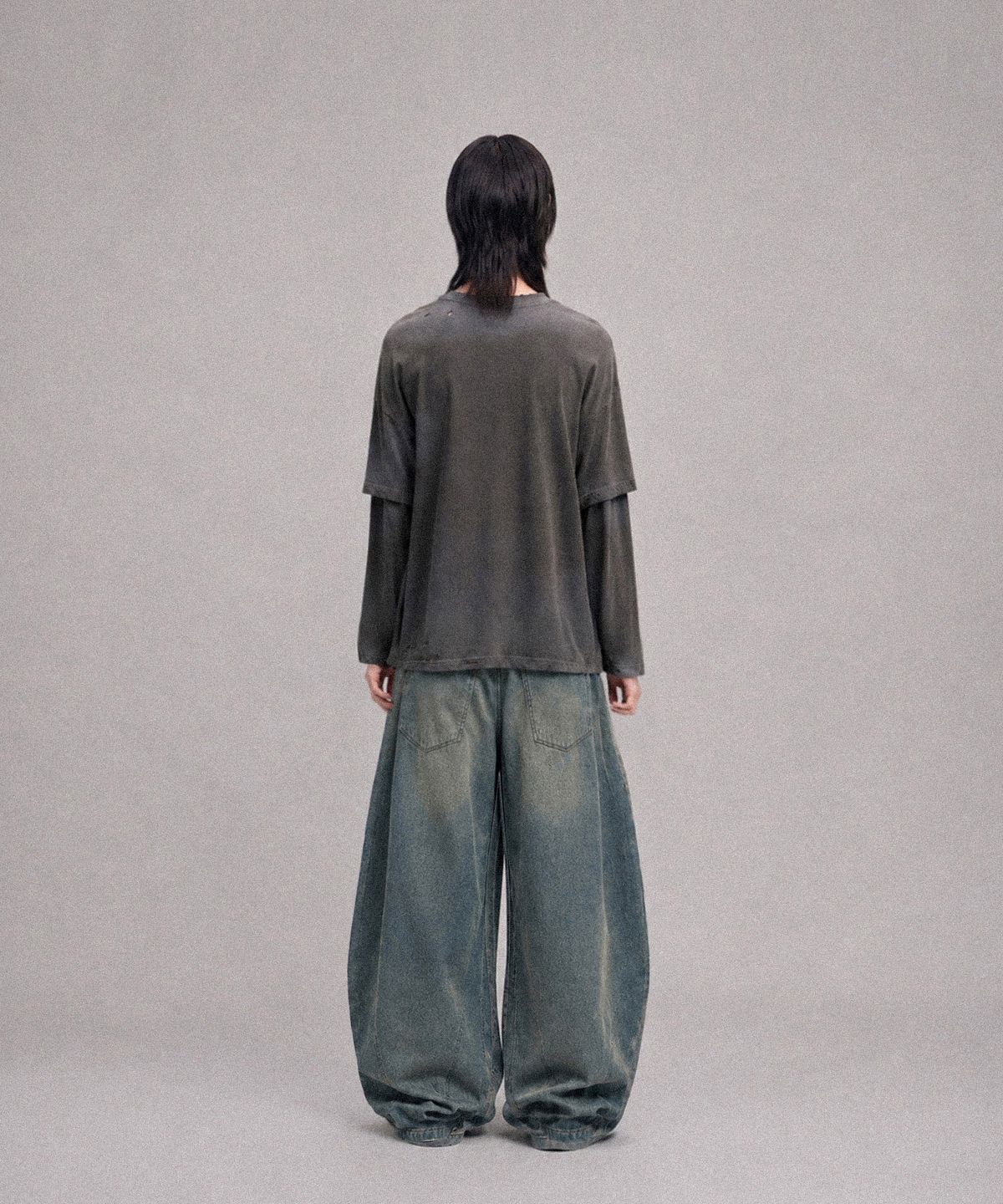 낫포너드(NOT4NERD) Distressed Layered Henley Long Sleeve - Charcoal