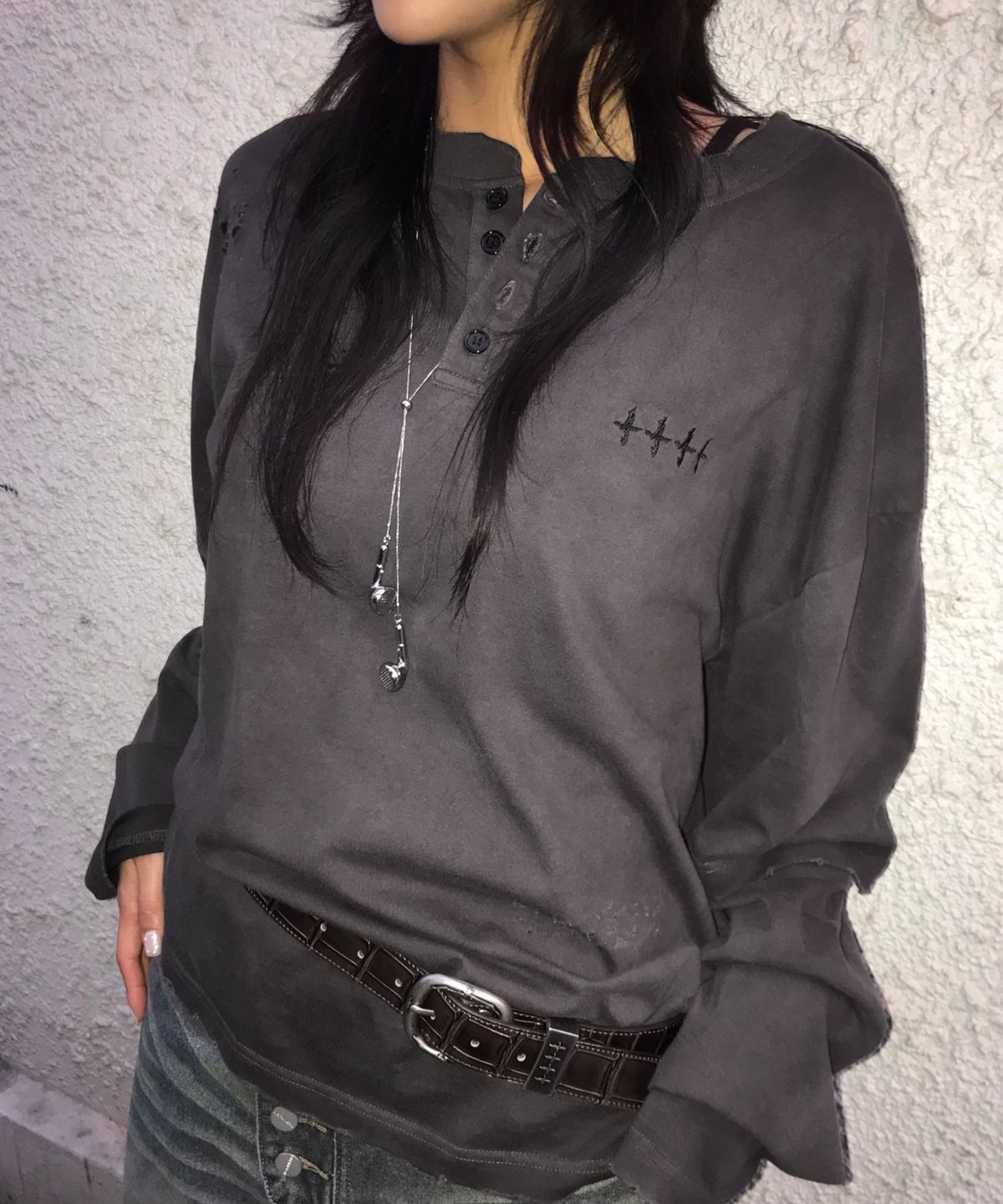 낫포너드(NOT4NERD) Distressed Layered Henley Long Sleeve - Charcoal