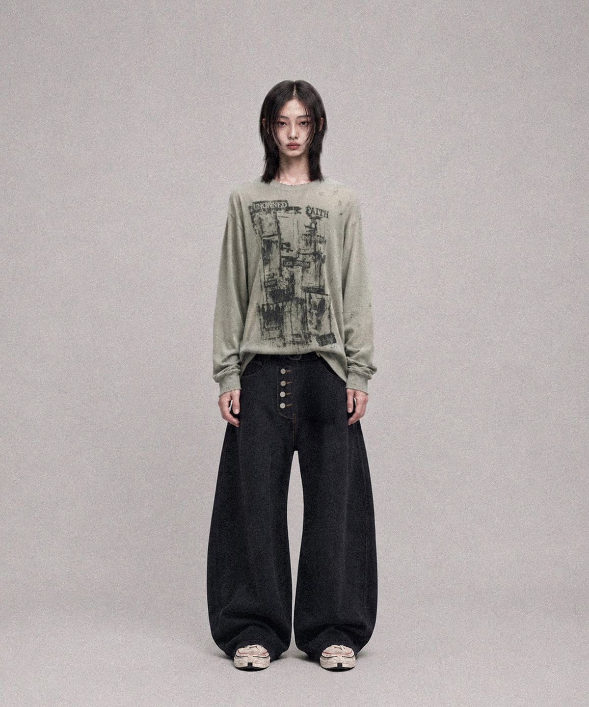 낫포너드(NOT4NERD) Unknown Records Bleach Washed Long Sleeve - Light Grey