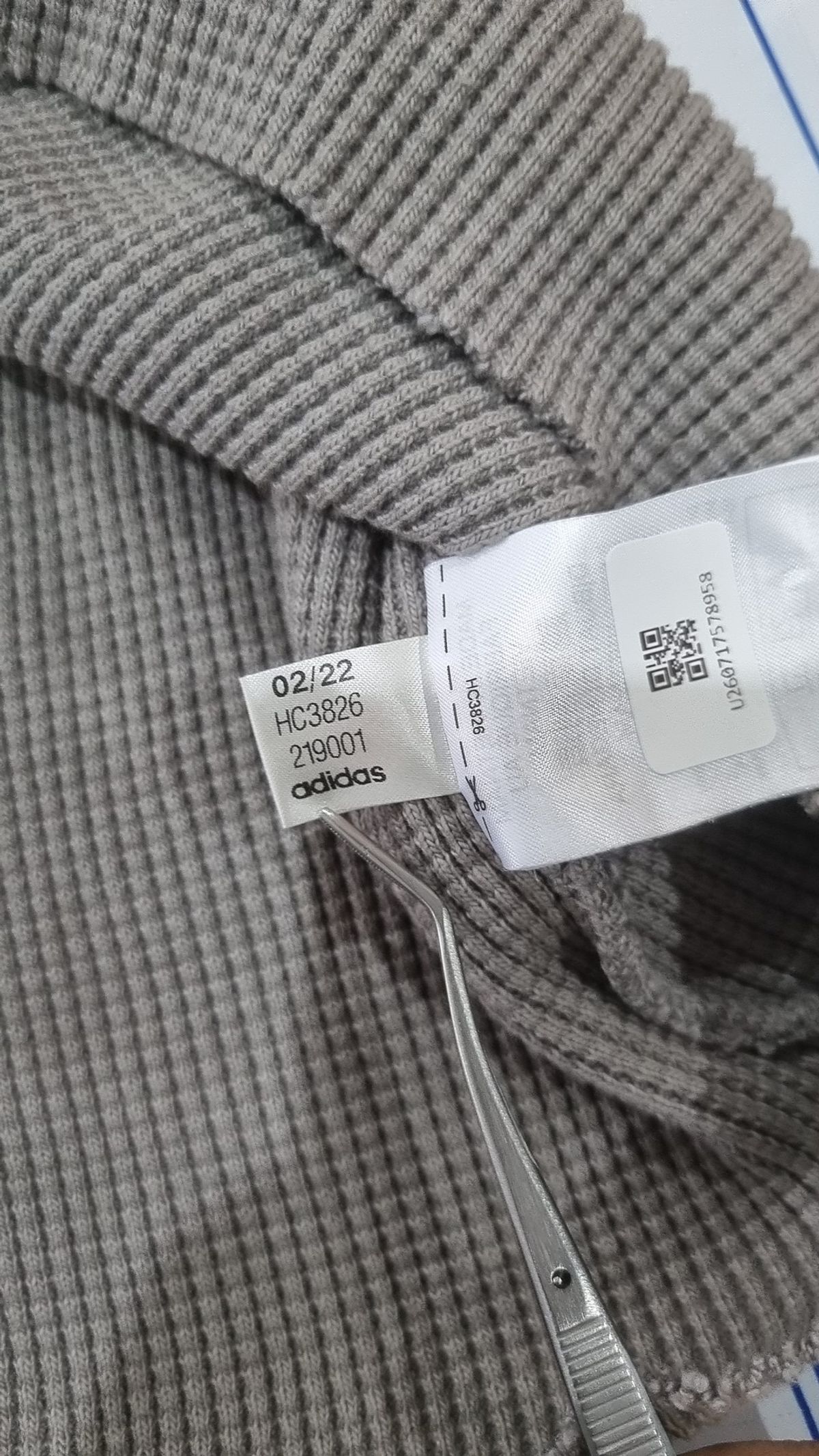 아디다스(ADIDAS) 베스트 L