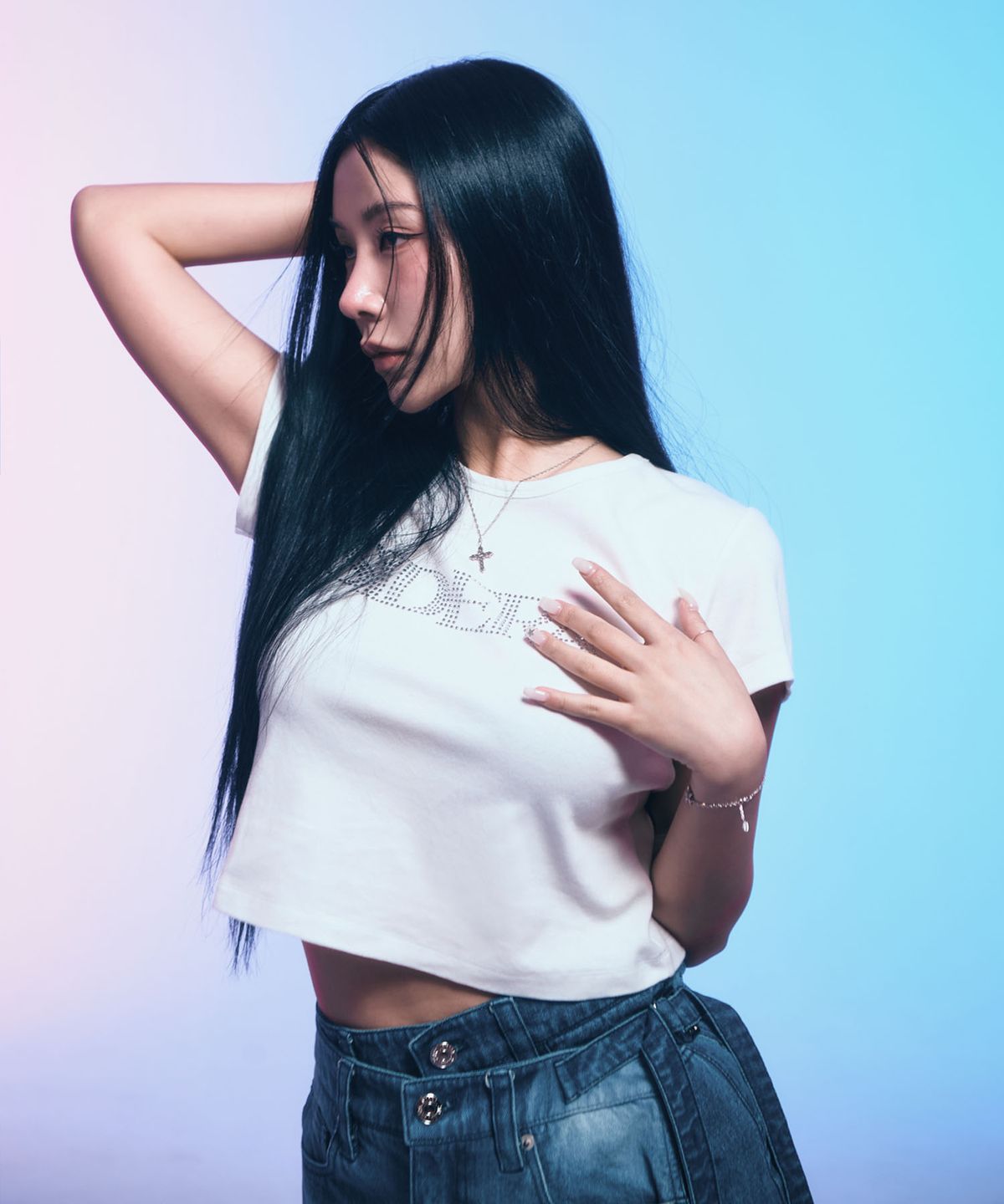 시데라(SIDERA) Shape Hotfix Top [White]
