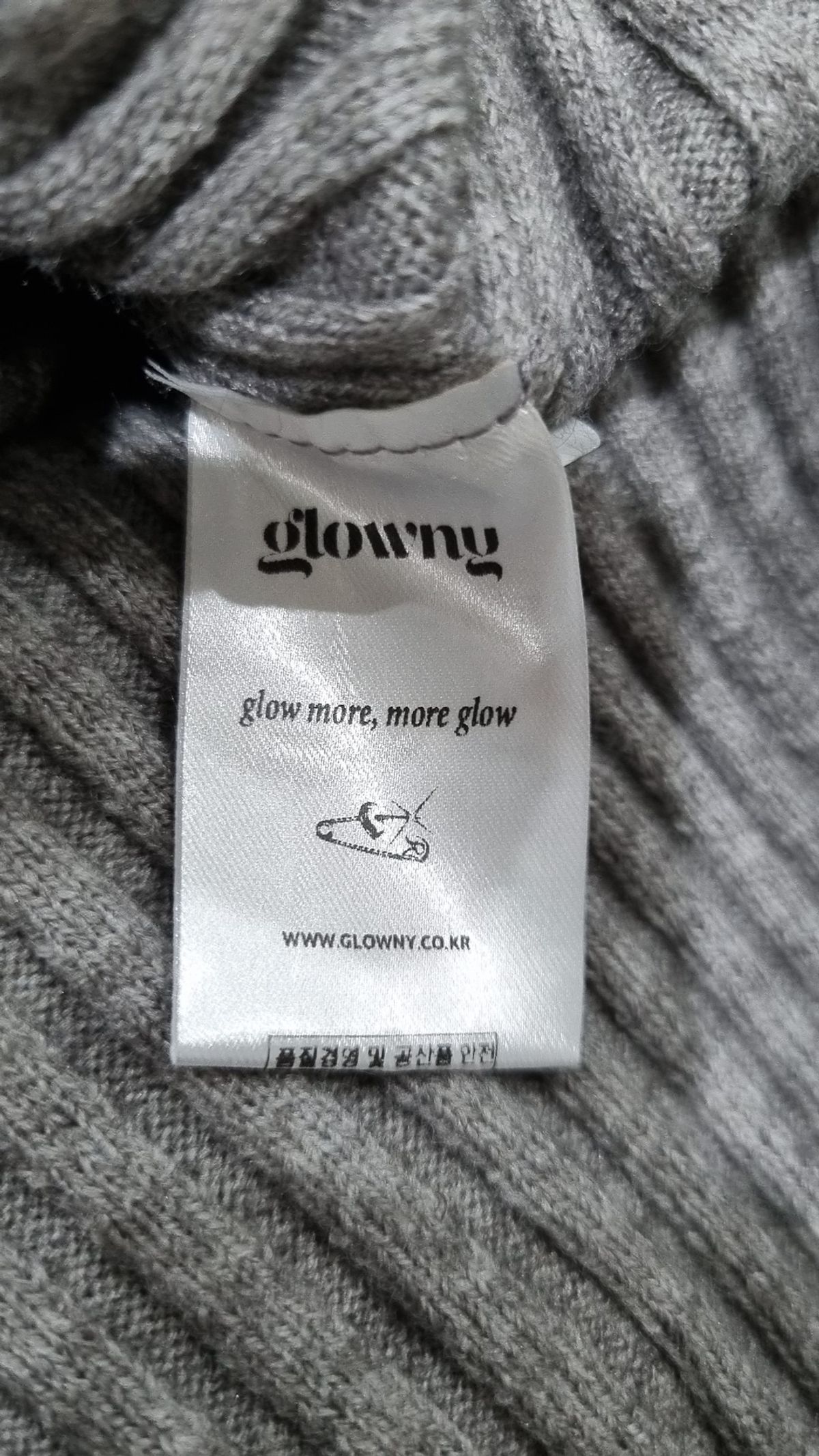 글로니(GLOWNY) 니트/스웨터 M