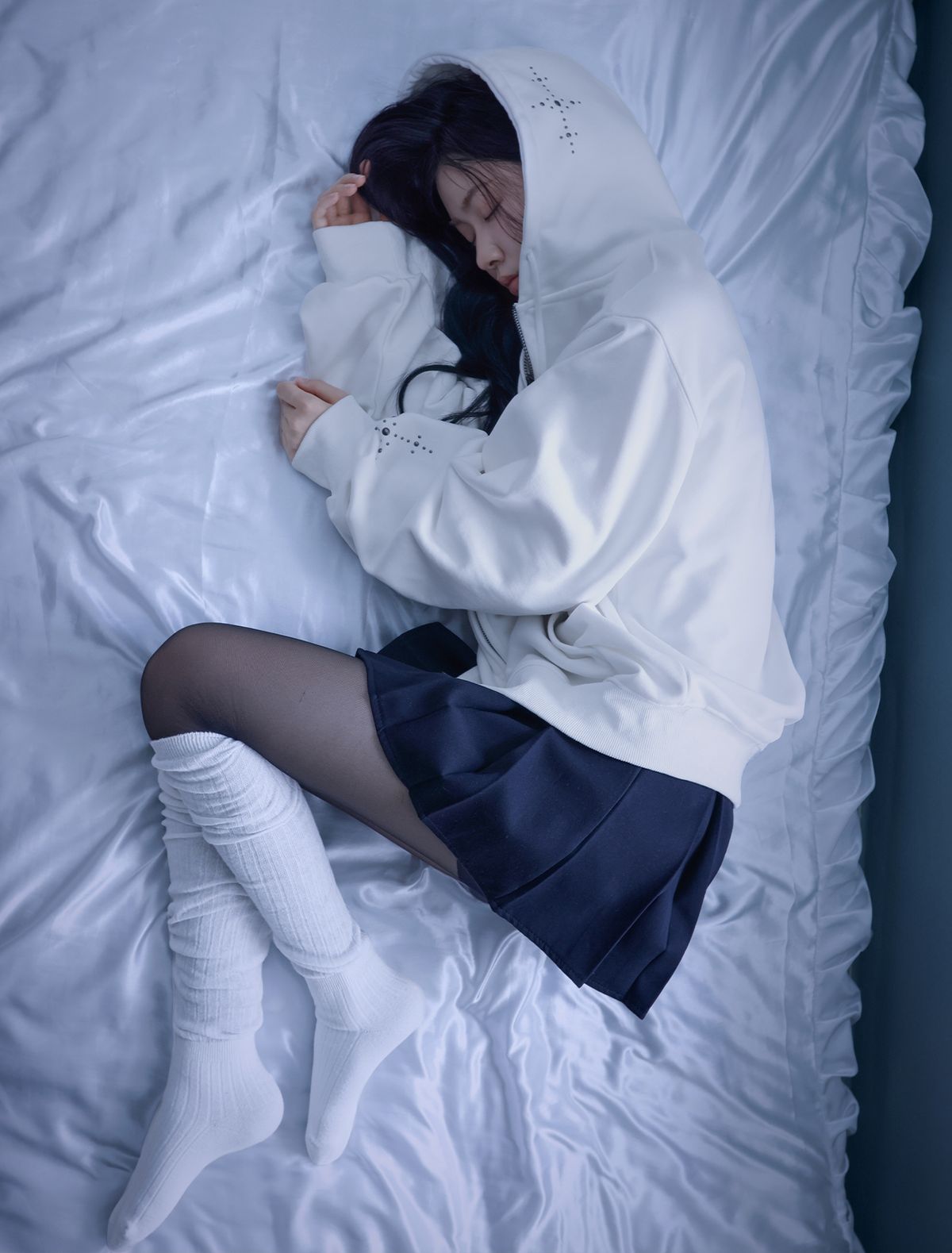 루프(LOOXP) 크로스 스톤 오버핏 후드집업 아이보리