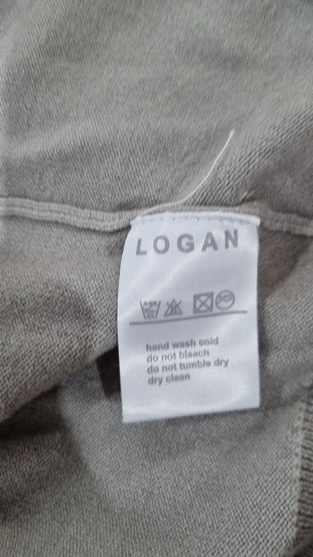 로건(LOGAN) 카디건 M
