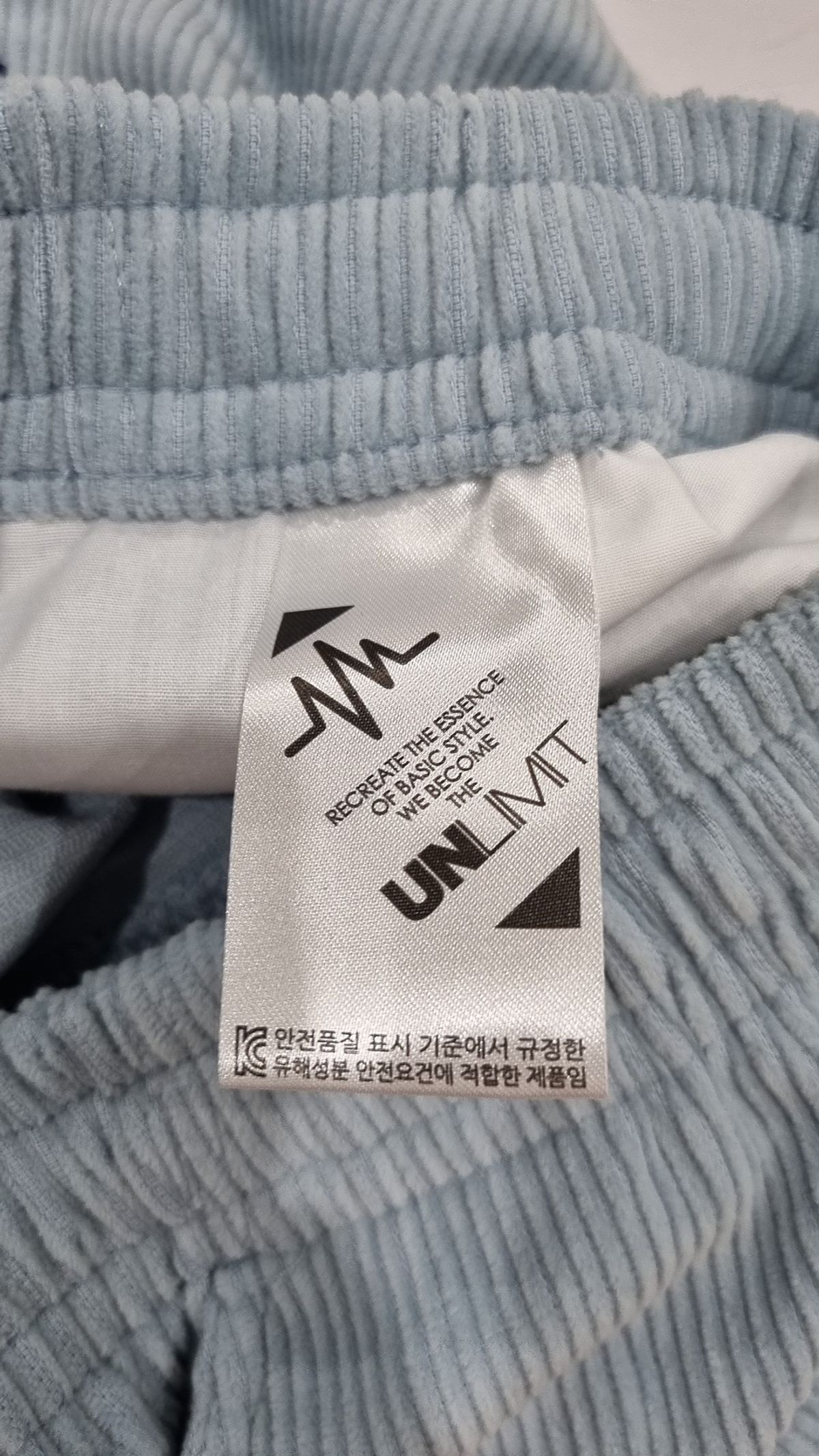 언리미트(UNLIMIT) 숏팬츠 S