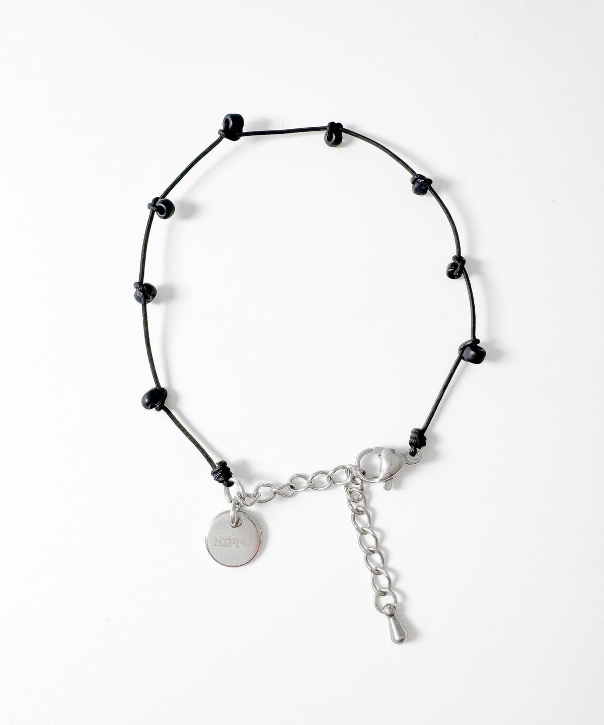 히푸(hippu) Pompom Bracelet