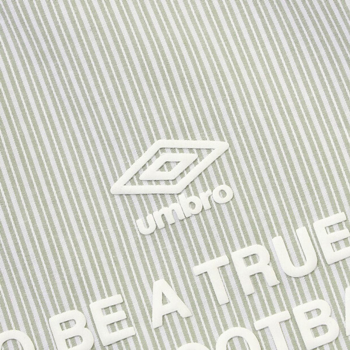 엄브로(UMBRO) 스트라이프 하이브리드 후드 풀오버 그린 UR321CWT81