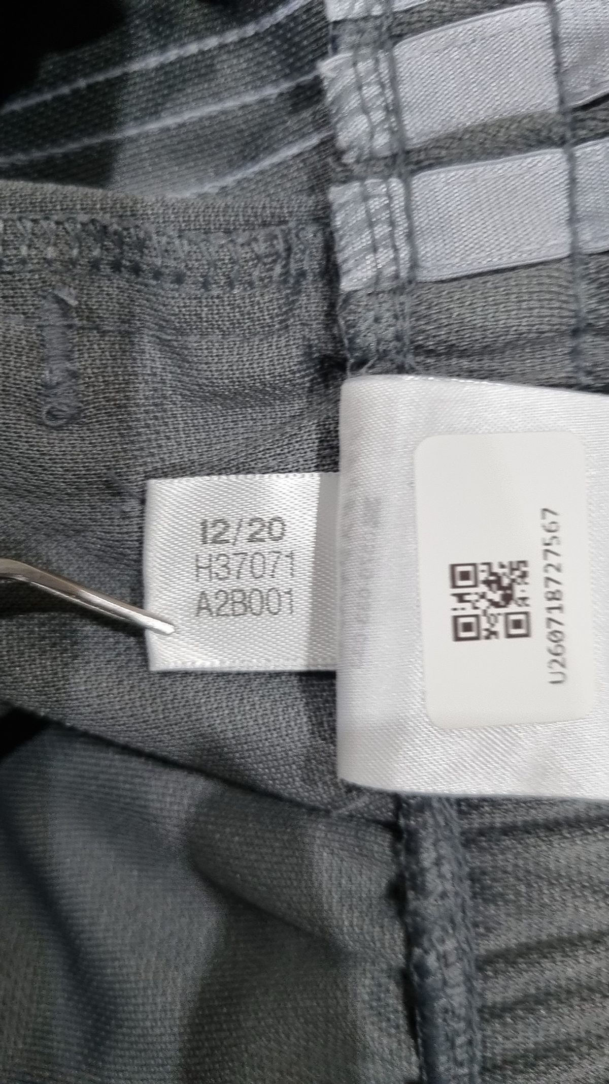 아디다스(ADIDAS) 로고 트레이닝 팬츠 - 그레이:실버 / H37071 S