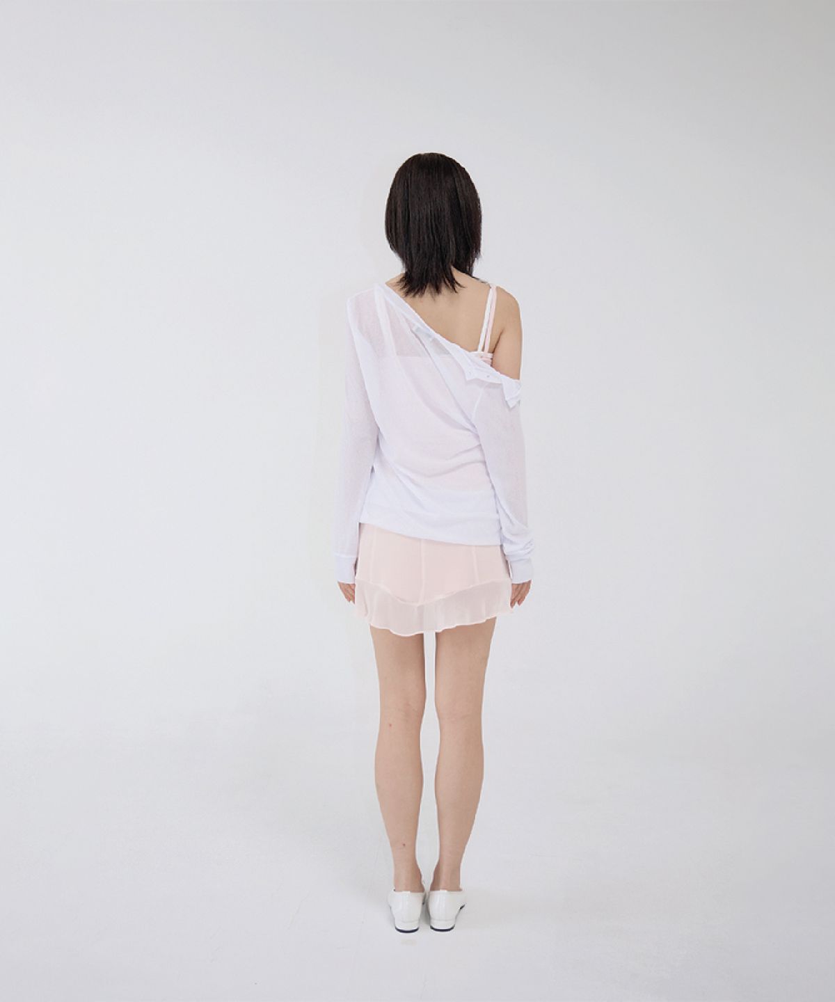 벨리아르(BELLIALEU) CLOUD V-NECK SHELL WHITE