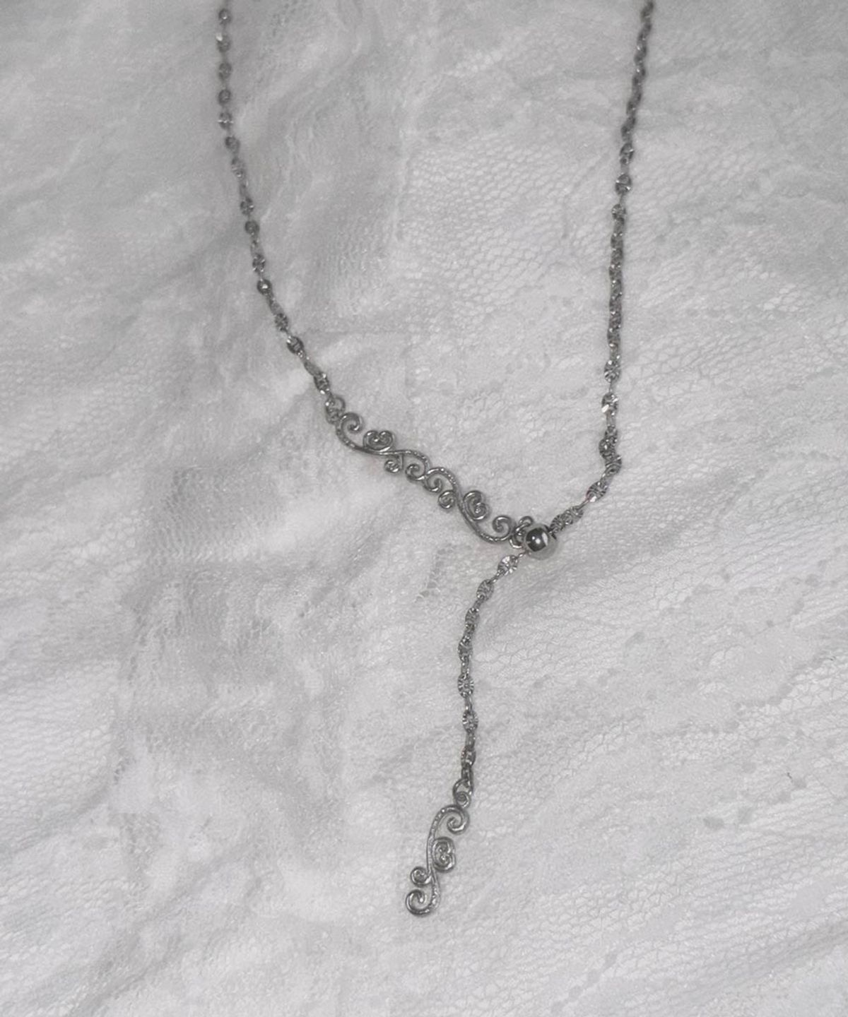 러브트릭스(LOVETRIX) Vintage Lace Necklace