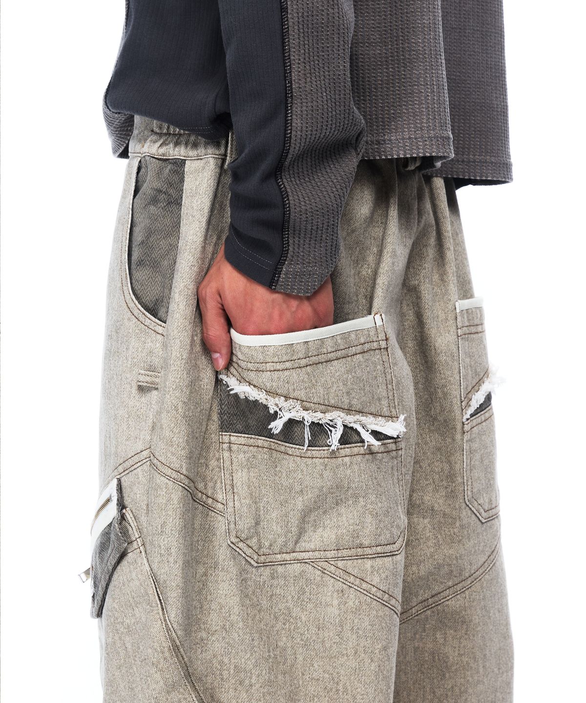 알에스에스씨(RSSC) HERRINGBONE MIX CARGO PANTS - BEIGE