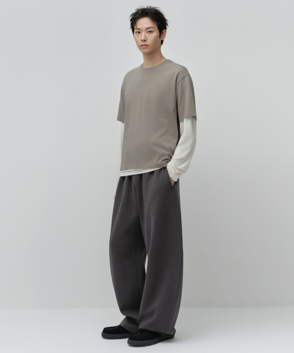 무신사 스탠다드(MUSINSA STANDARD) 더블 니트 커브드 스웨트 팬츠 (4 colors)