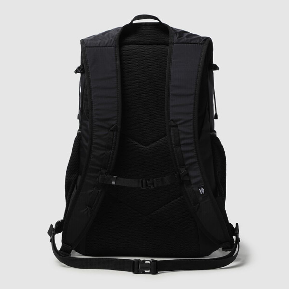 엄브로(UMBRO) 시프트 로암 경량 백팩 (25L) 블랙 UR423CBPO2