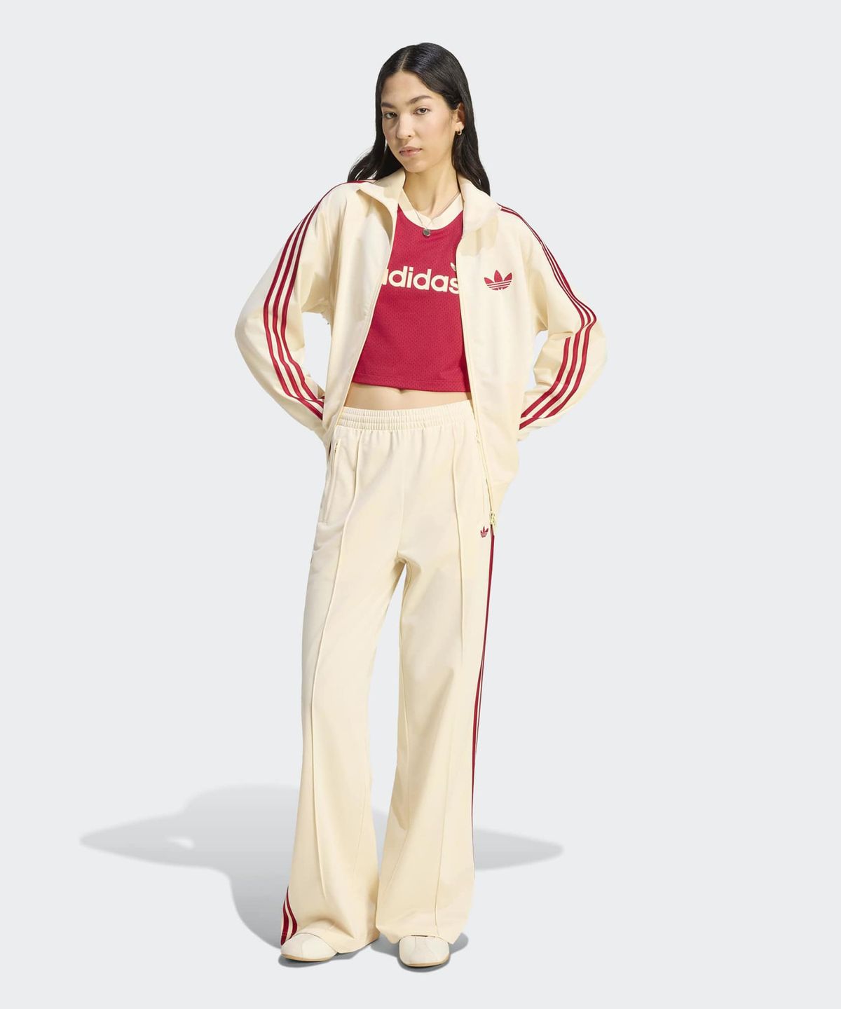 아디다스(ADIDAS) 파이어버드 루즈 트랙 팬츠 - 원바닐라:팀빅토리레드 / KS4671