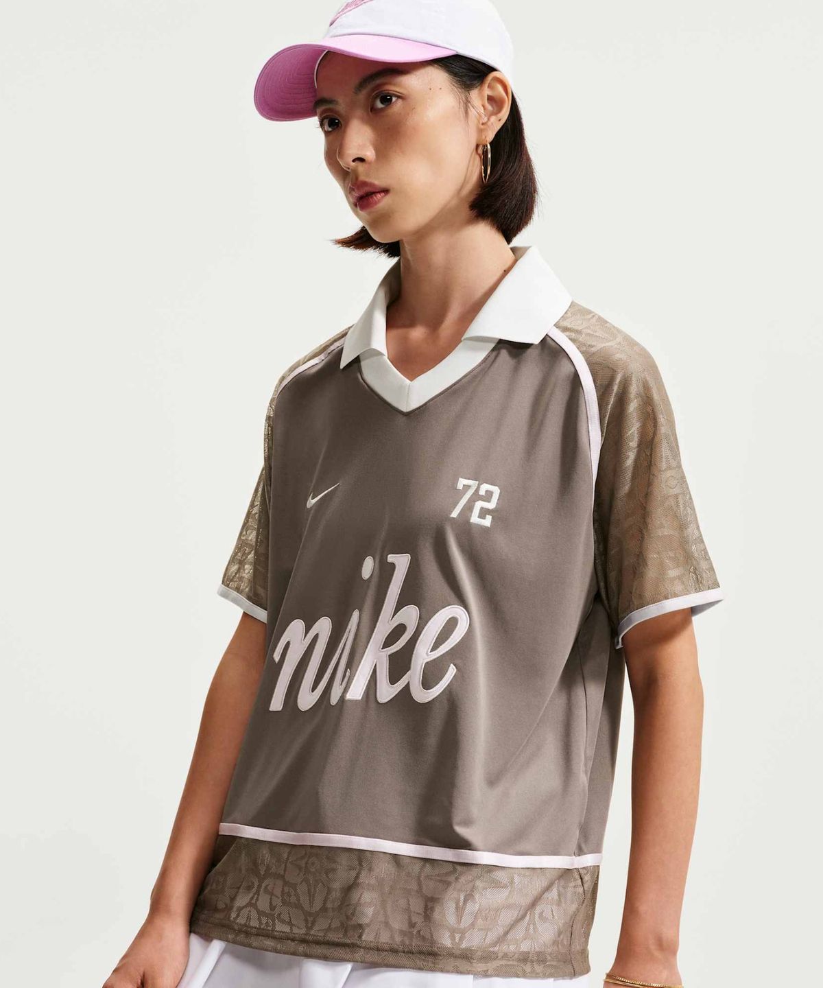 나이키(NIKE) 스포츠웨어 레이스 폴로 저지 탑 W - 케이브 스톤 / IW1088-289