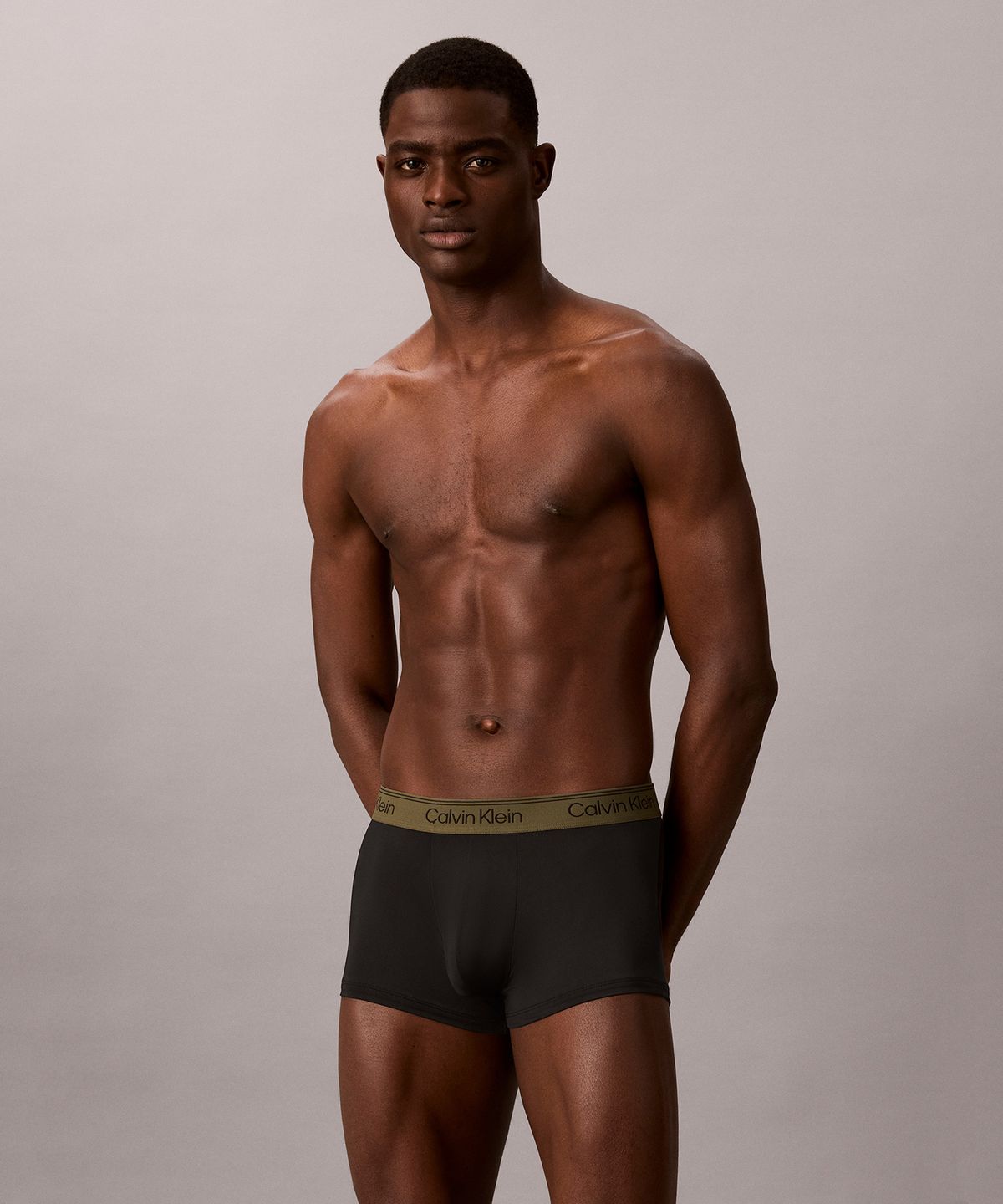 캘빈클라인 언더웨어(CALVIN KLEIN UNDERWEAR) 남성 마이크로 스트레치 로우 라이즈 트렁크 3PK_NB4409HUE