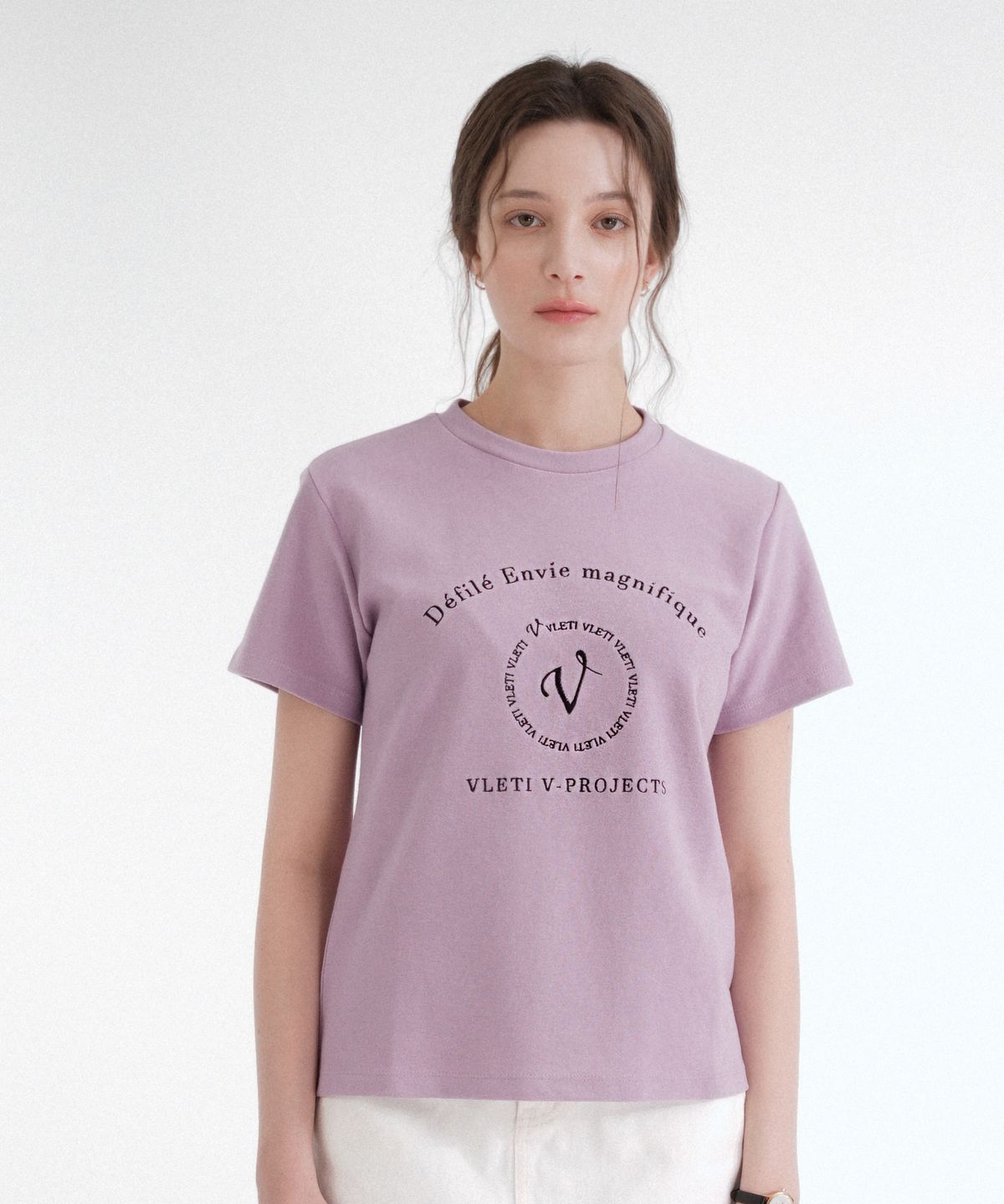 블레티(VLETI) Main Logo Needlework T-shirt (Purple)