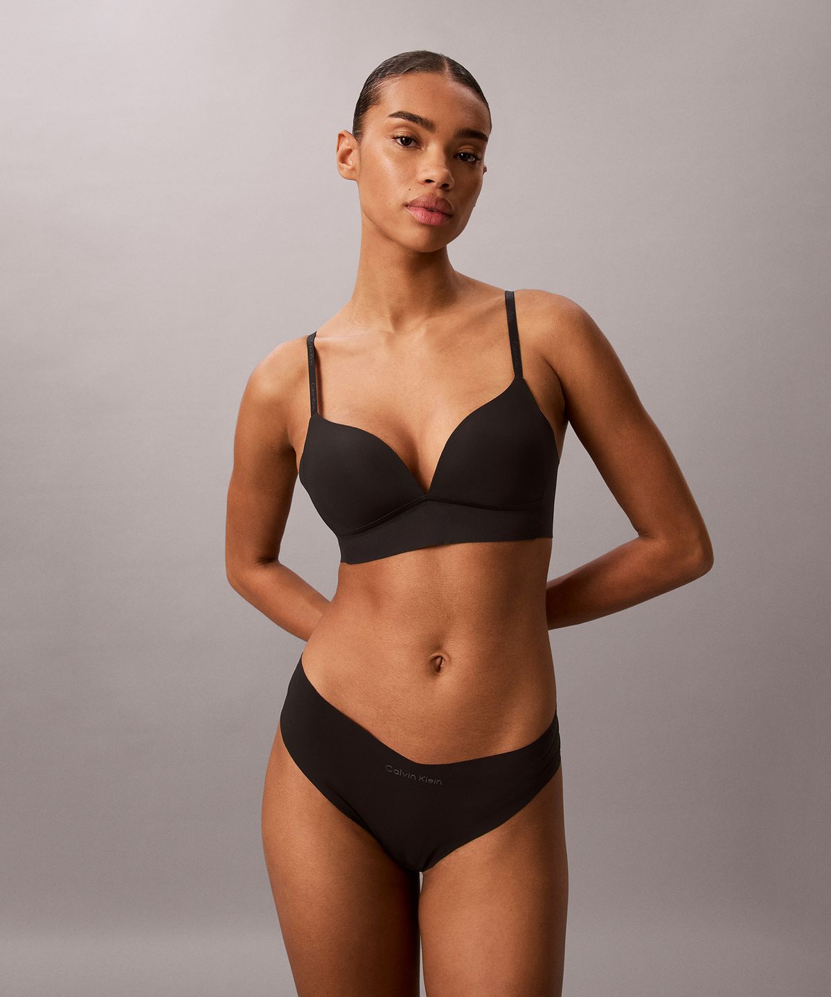 캘빈클라인 언더웨어(CALVIN KLEIN UNDERWEAR) 여성 인비져블 NSE 라인 익스텐션 리프트 트라이앵글_QF9371ADUB1