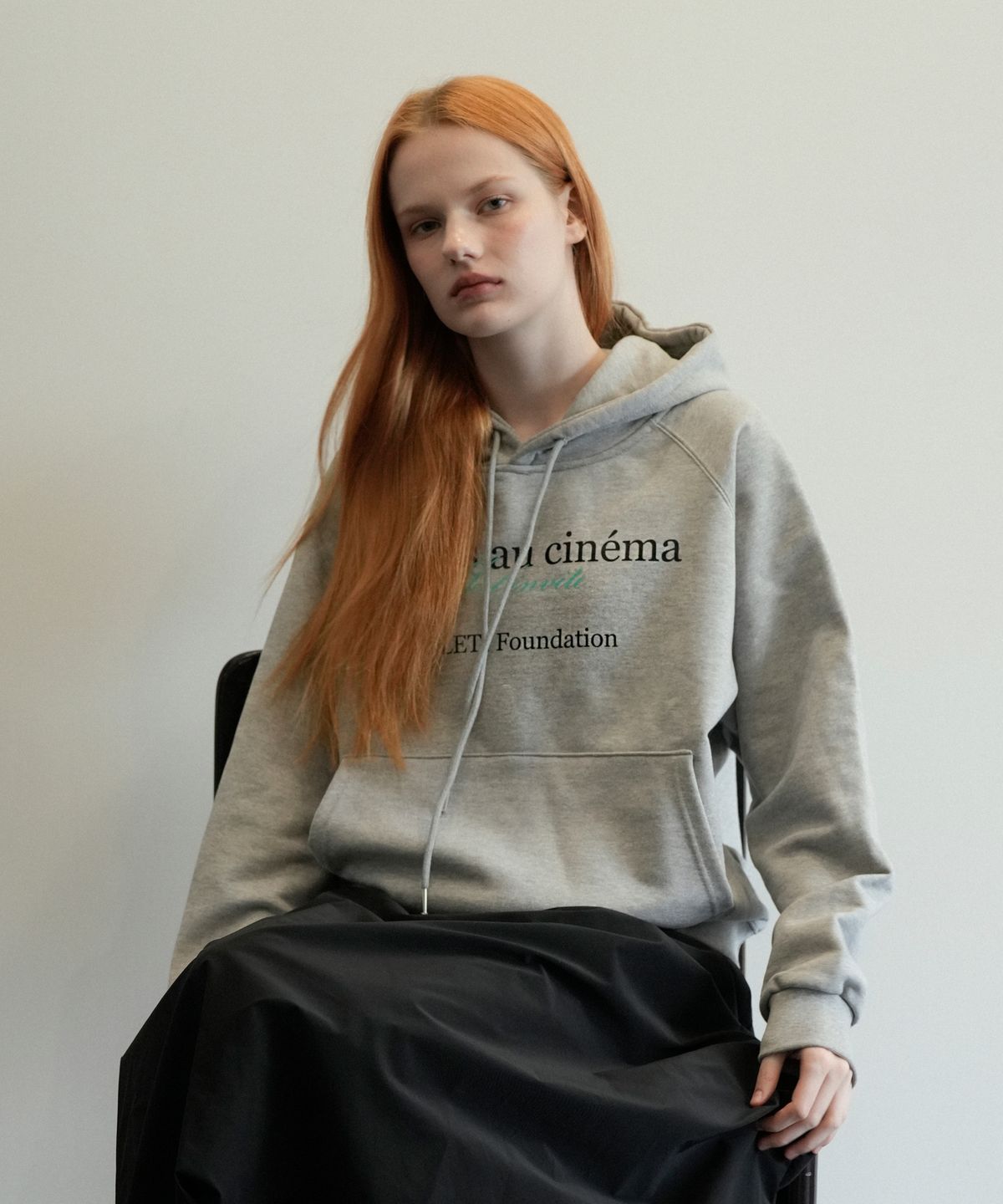 블레티(VLETI) Oversized Printing Logo Hoodie (Gray)