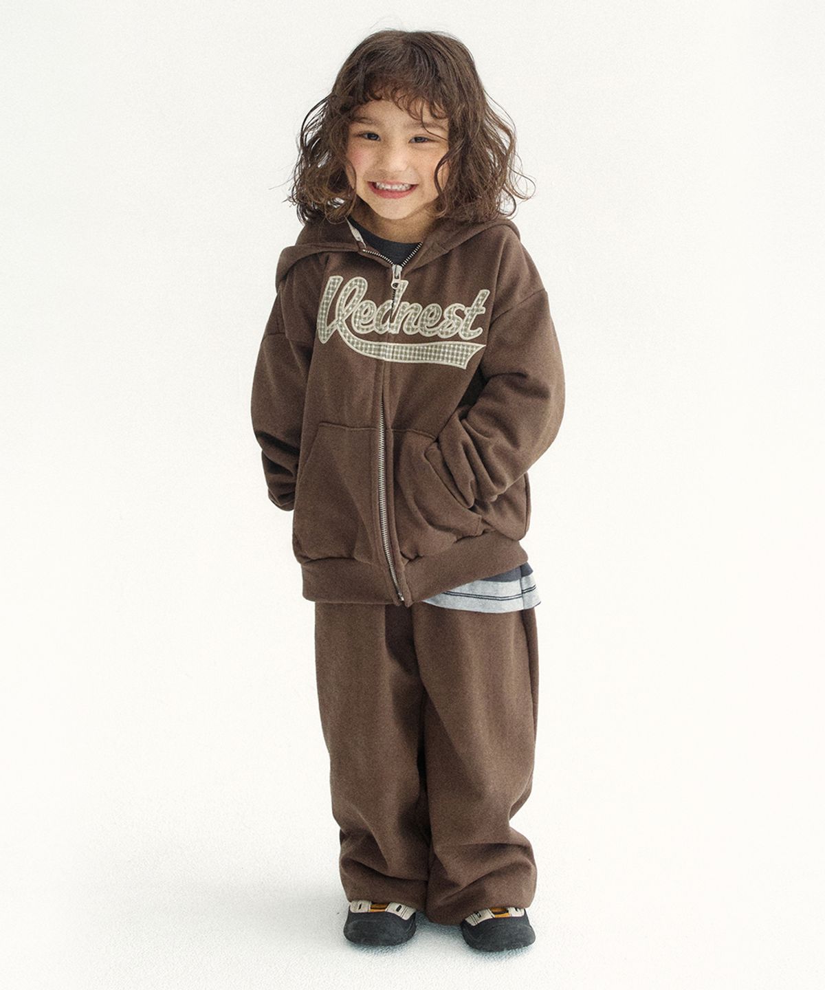 웬즈데이오아시스 키즈(WEDNESDAYOASIS KIDS) [Kids]로고 밴딩 조거팬츠_BROWN(WKB6PT01)