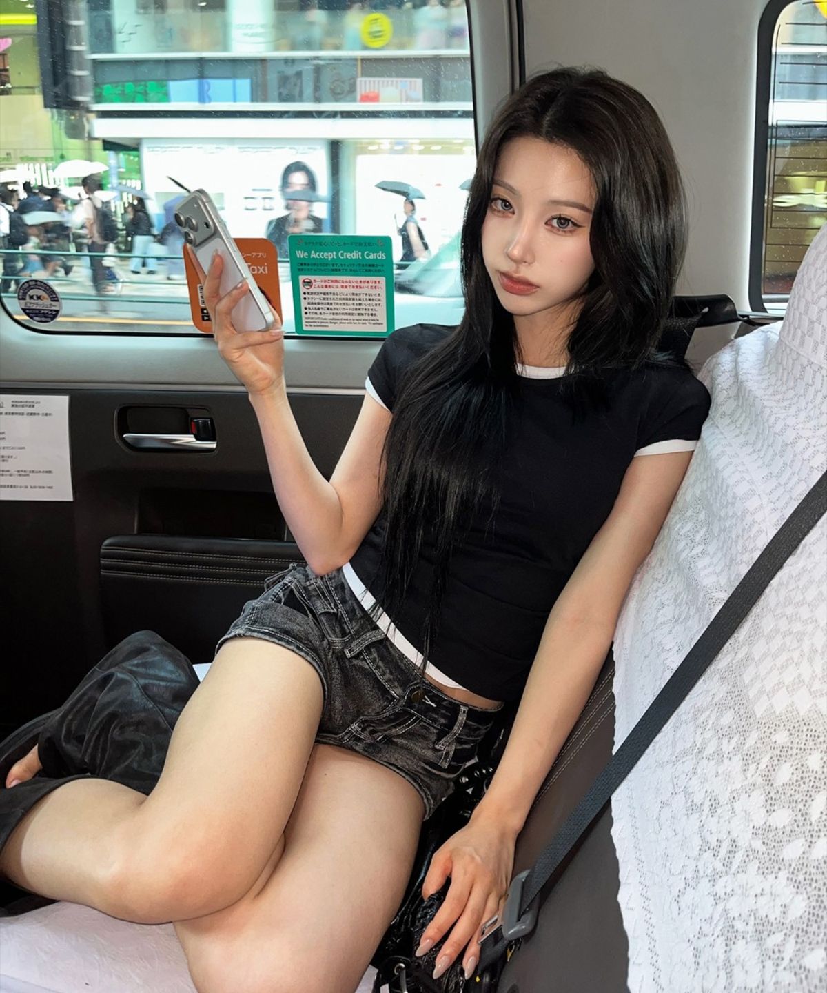 시아오시코(SIAOSIKO) 레이어드 U넥 슬림티 (Black)