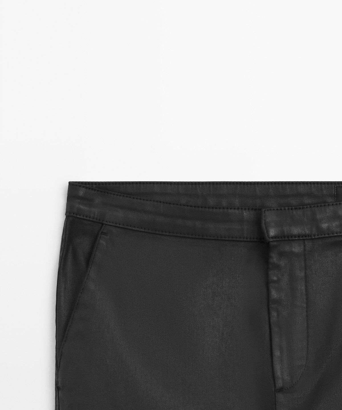 마시모두띠(MASSIMO DUTTI) 러버 코팅 크롭 플레어 팬츠