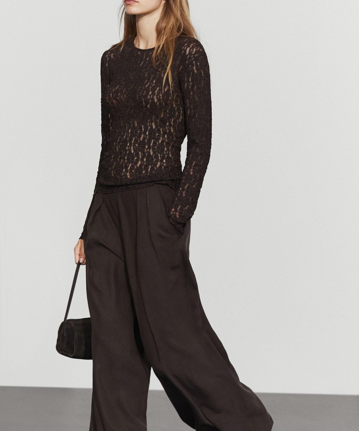마시모두띠(MASSIMO DUTTI) 레이스 디테일 긴소매 티셔츠