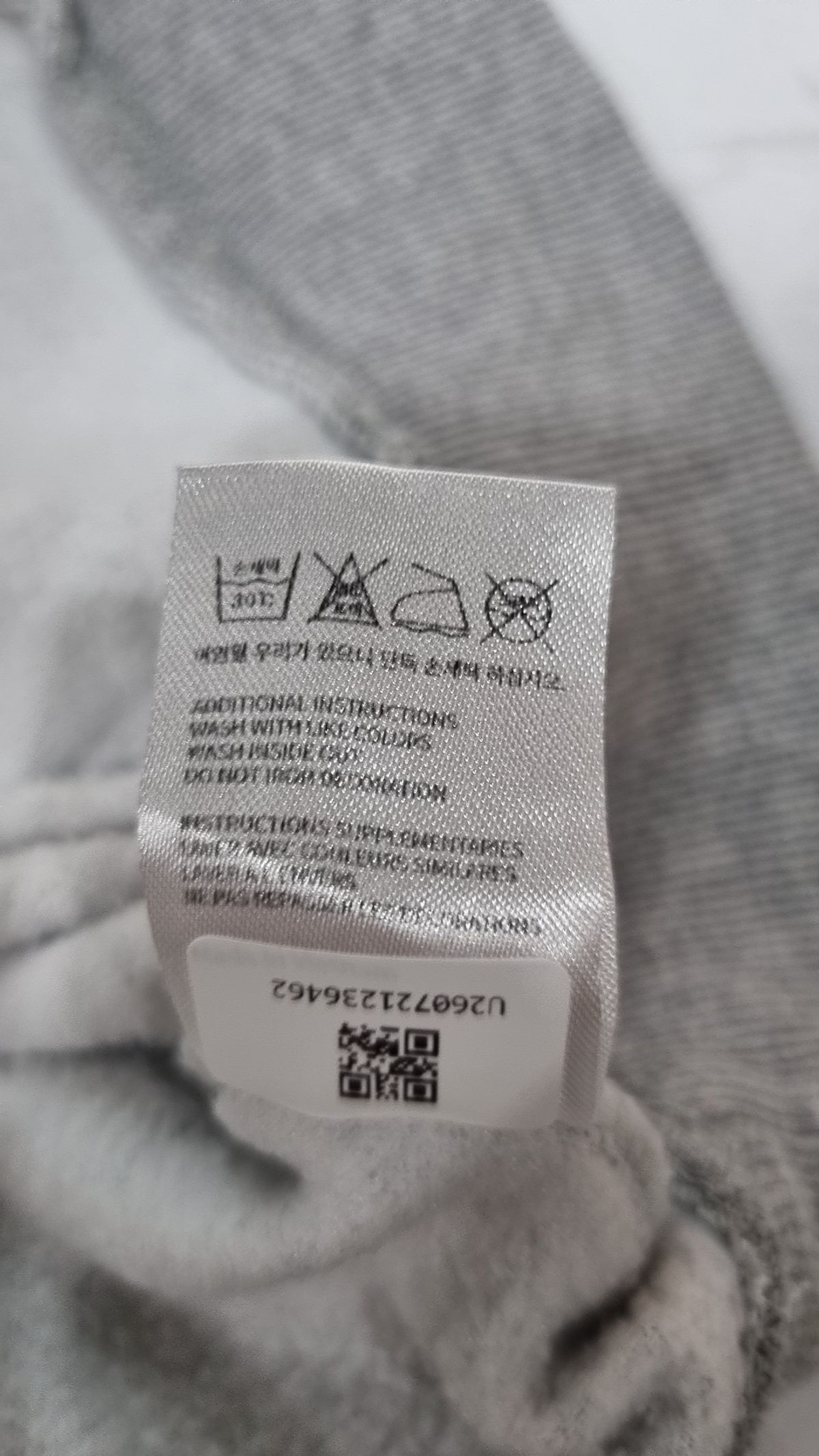 무아무아(MUAHMUAH) 후드 티셔츠 FREE