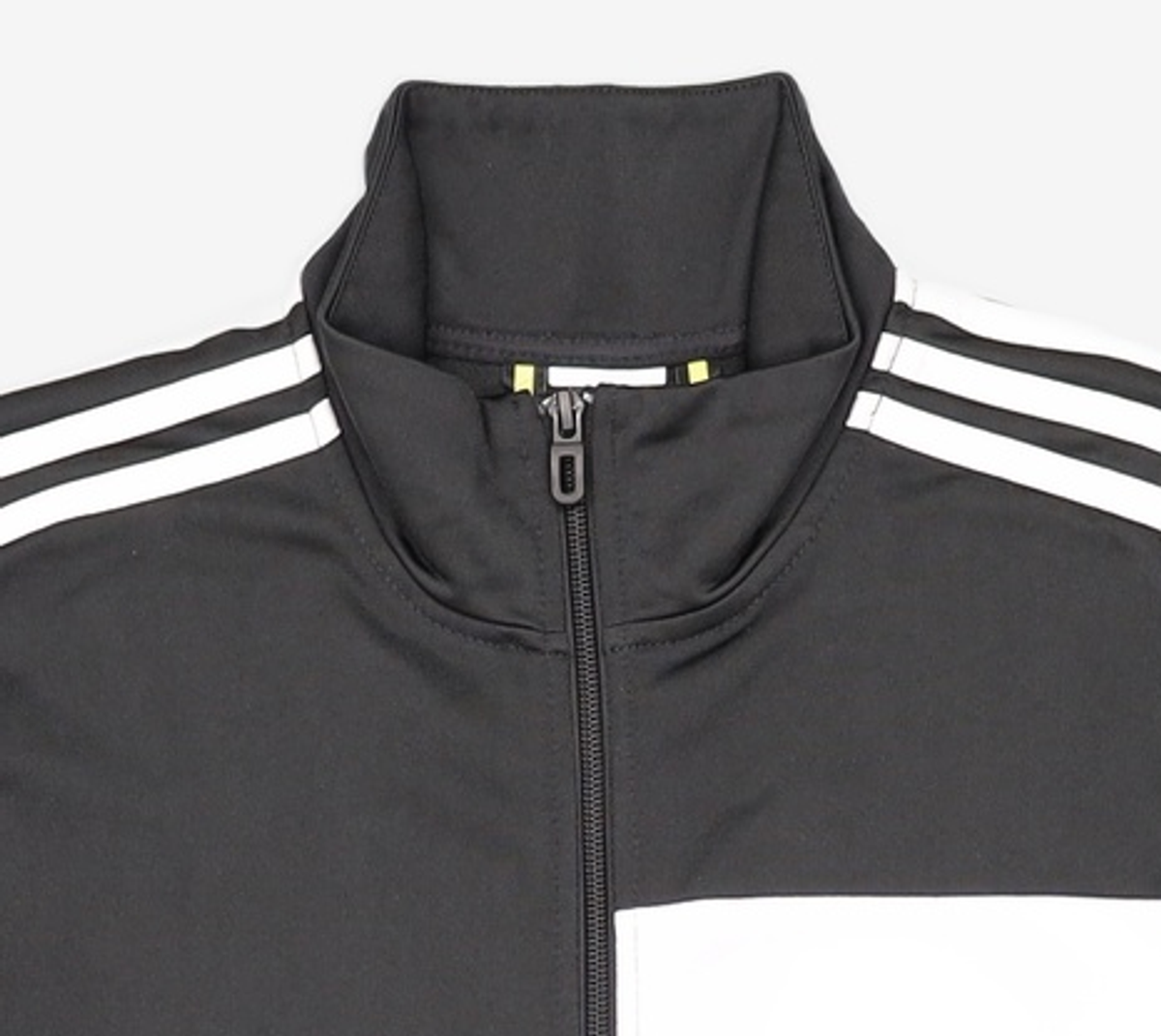 아디다스(ADIDAS) 로고 트랙톱 105
