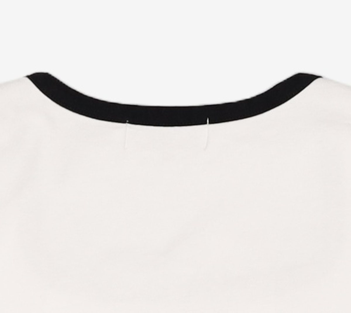 제너럴 아이디어(GENERAL IDEA) GNRL 스퀘어 배색 반팔티 [WHITE] / WBD1L01510 L