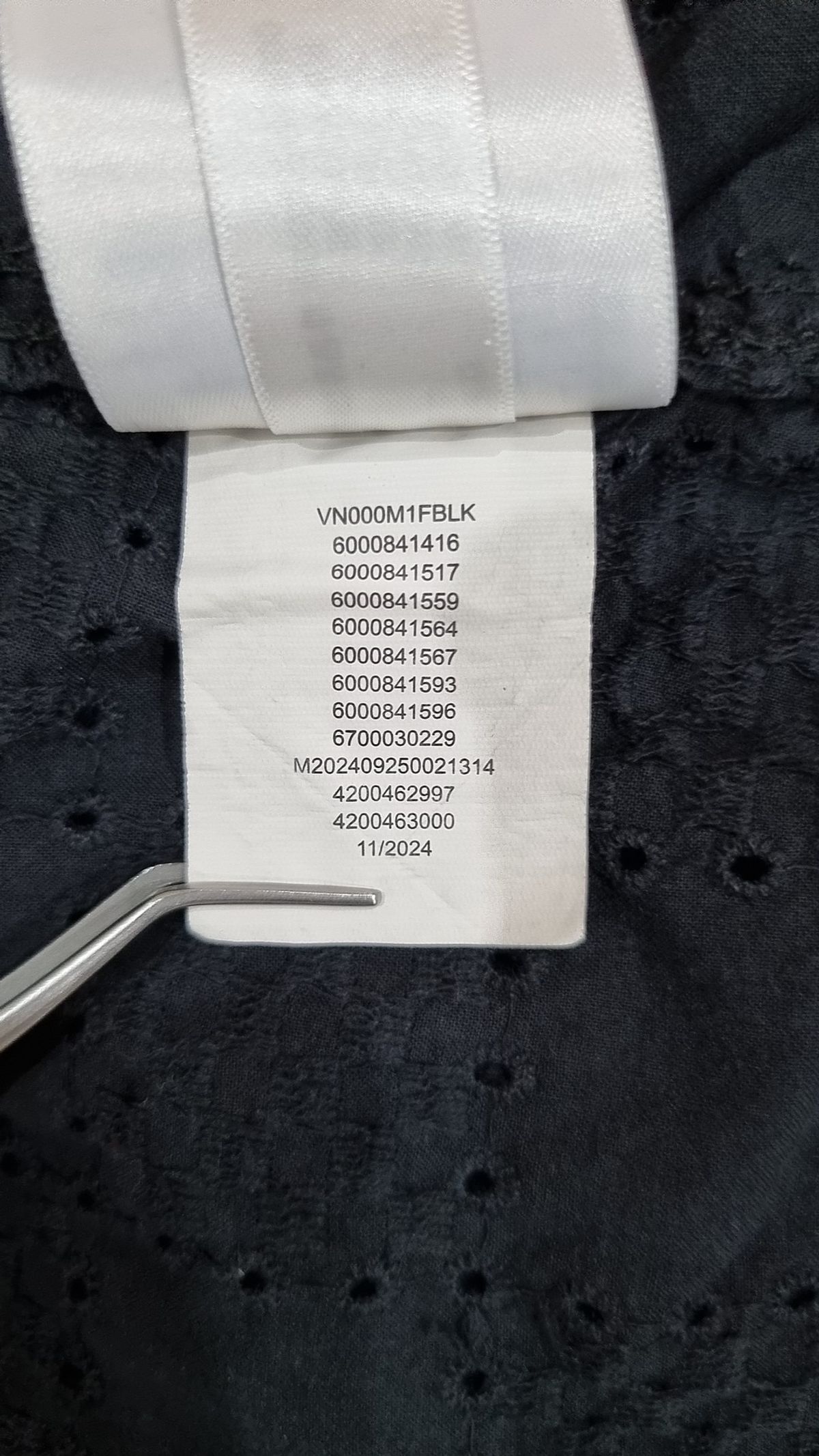 반스(VANS) 웨이사이드 아일렛 우븐 반소매 셔츠 - 블랙 / VN000M1FBLK1 S
