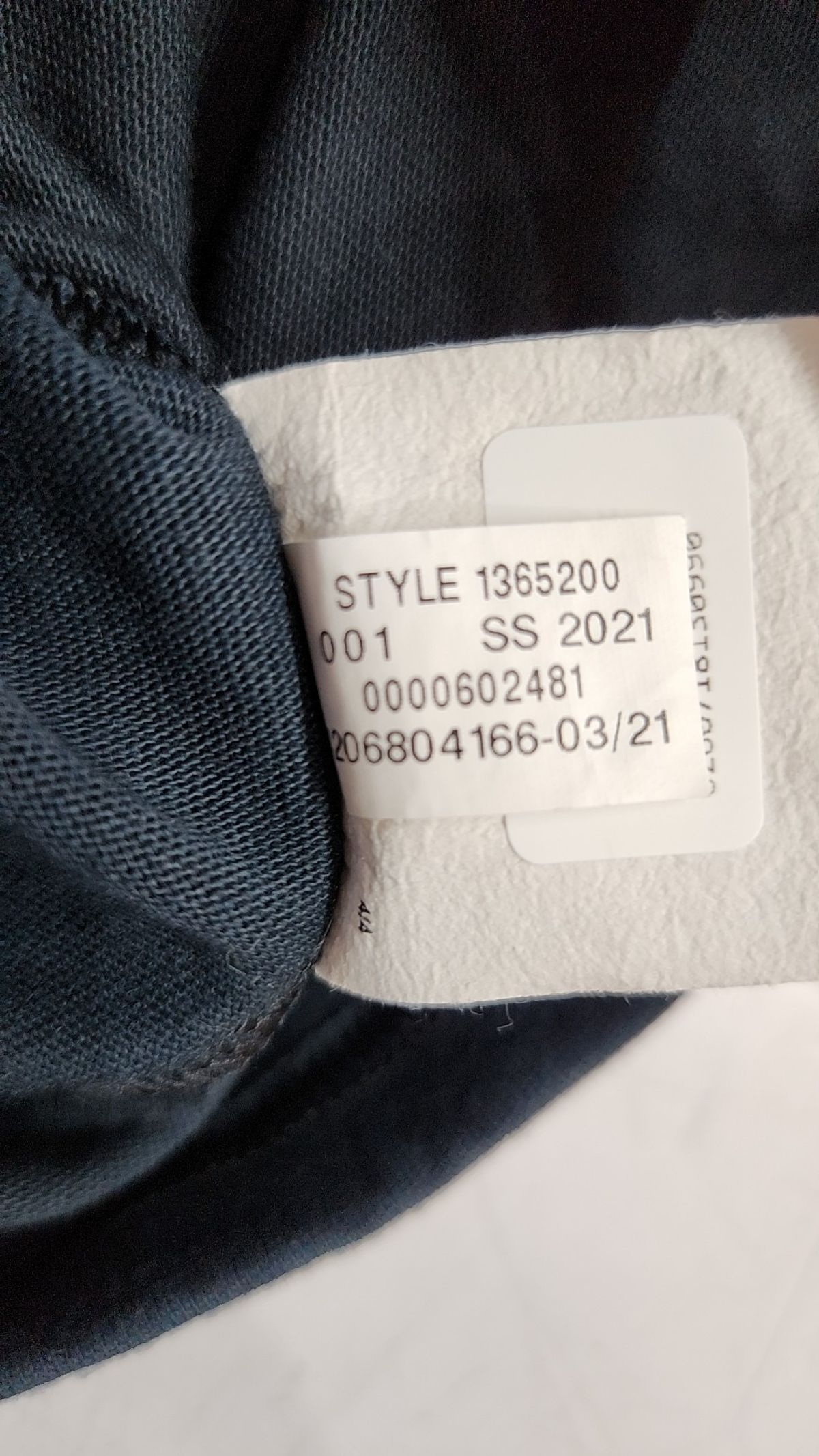 언더아머(UNDERARMOUR) 애슬릿 반팔티 1365200-001 L