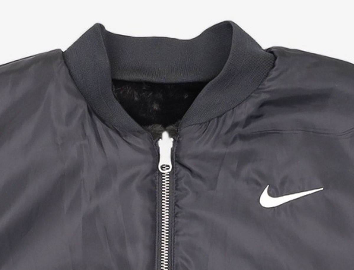 나이키(NIKE) 스포츠웨어 리버서블 인조 퍼 봄버 재킷 W - 블랙:코코넛 밀크 / FB8693-010 M