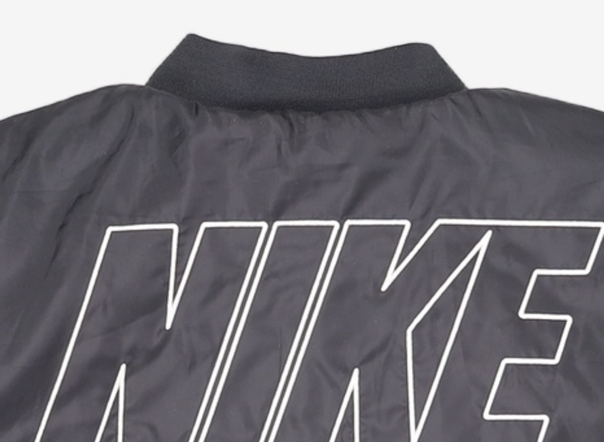나이키(NIKE) 스포츠웨어 리버서블 인조 퍼 봄버 재킷 W - 블랙:코코넛 밀크 / FB8693-010 M