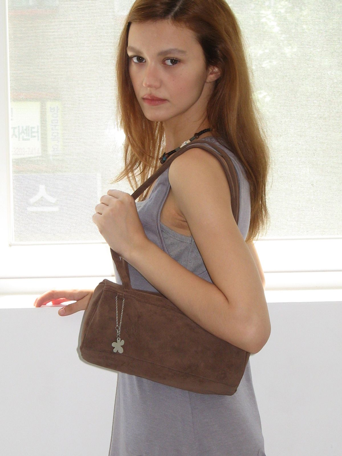 몰마농(MOLMANON) POSY BAG - BROWN