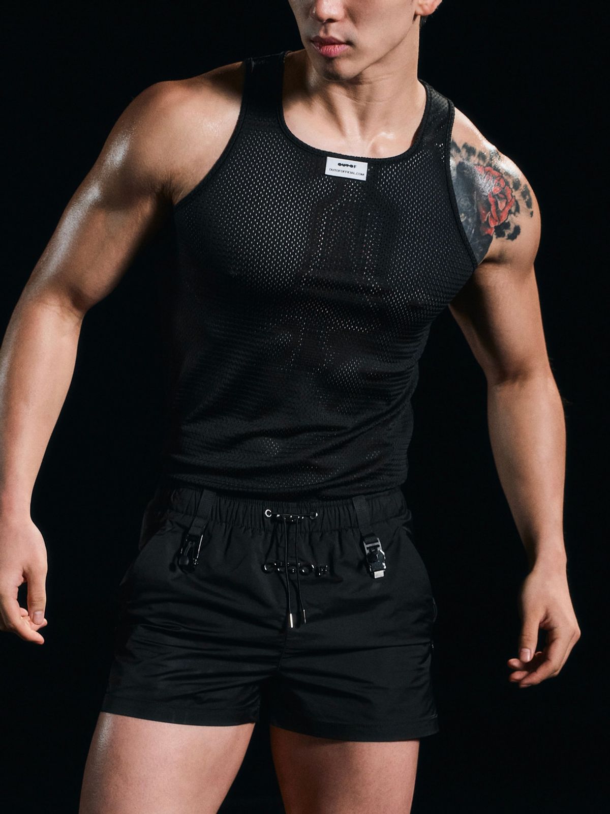 아웃오브(OUTOF) Light Mesh Sleeveless