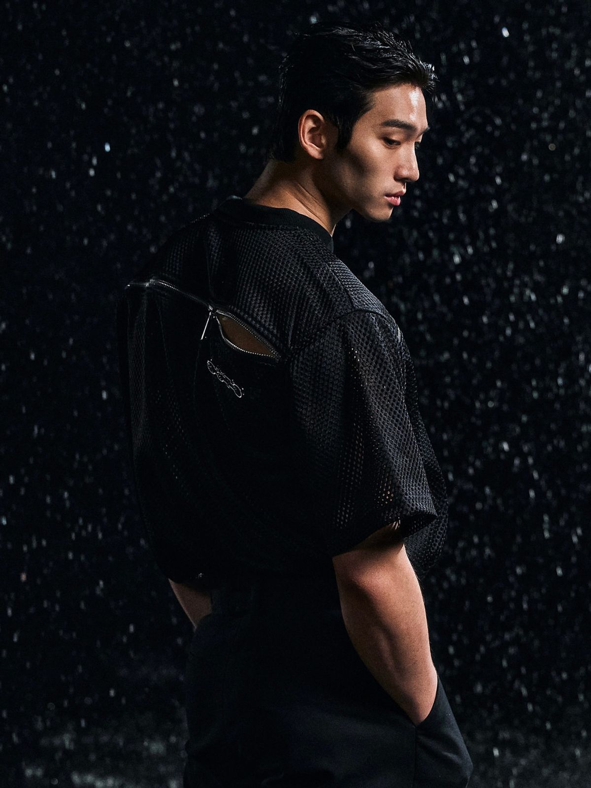 아웃오브(OUTOF) Oversized Mesh T Shirt