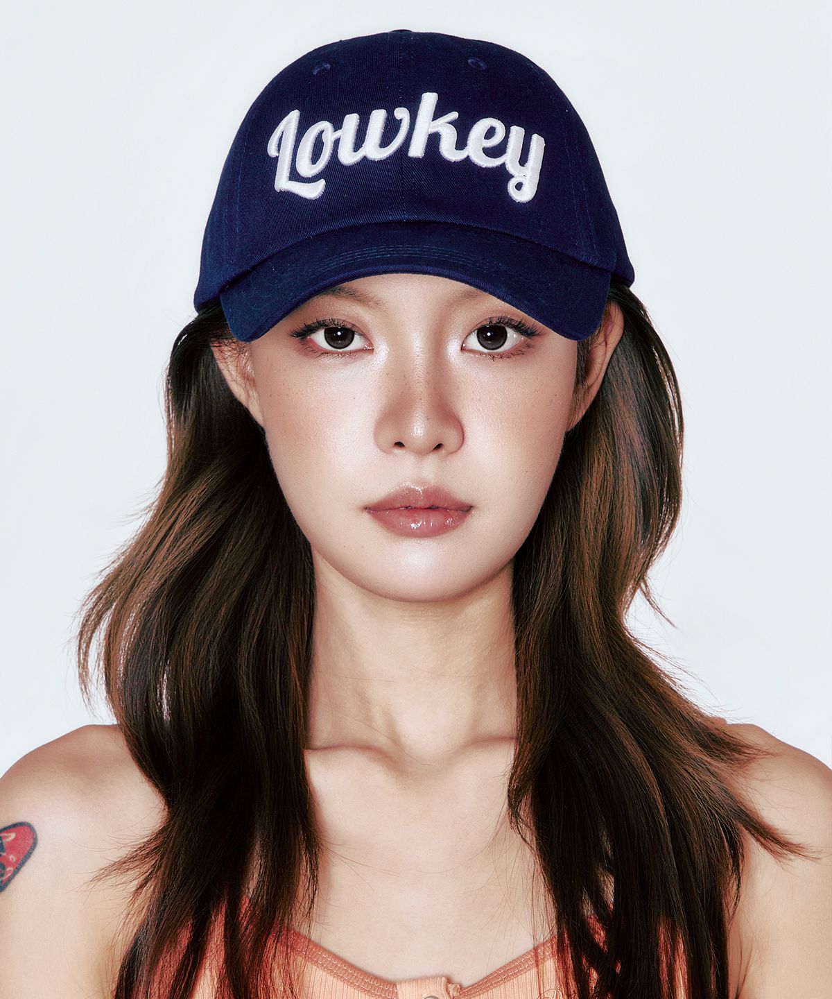 스틸로우키(STILL LOWKEY) Script Ball Cap_NAVY