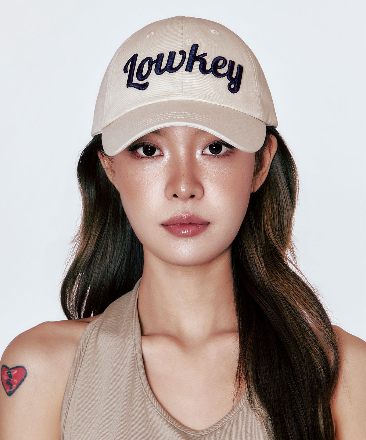 스틸로우키(STILL LOWKEY) Script Ball Cap_CREAM