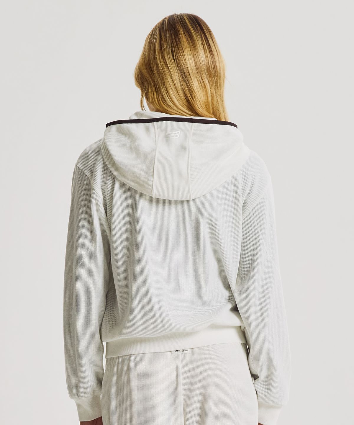 뉴발란스(NEW BALANCE) NBMDG3W812 / WOMEN AIRY 와플 후드집업 (CREAM)