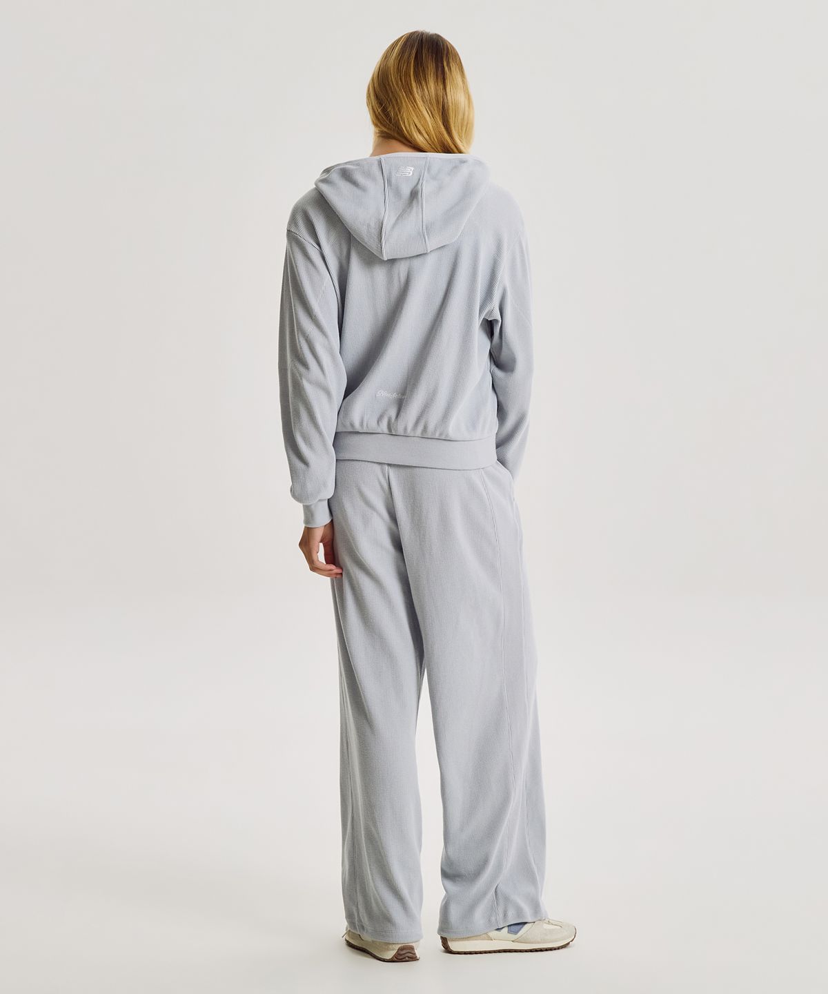 뉴발란스(NEW BALANCE) NBMDG3W812 / WOMEN AIRY 와플 후드집업 (L/BLUE)