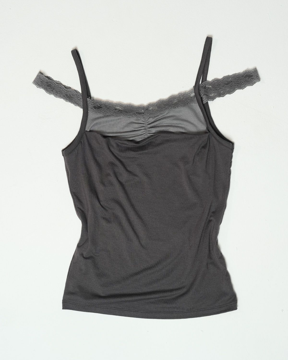 여린(YEORIN) Ash Layered Lace Cami (Charcoal)