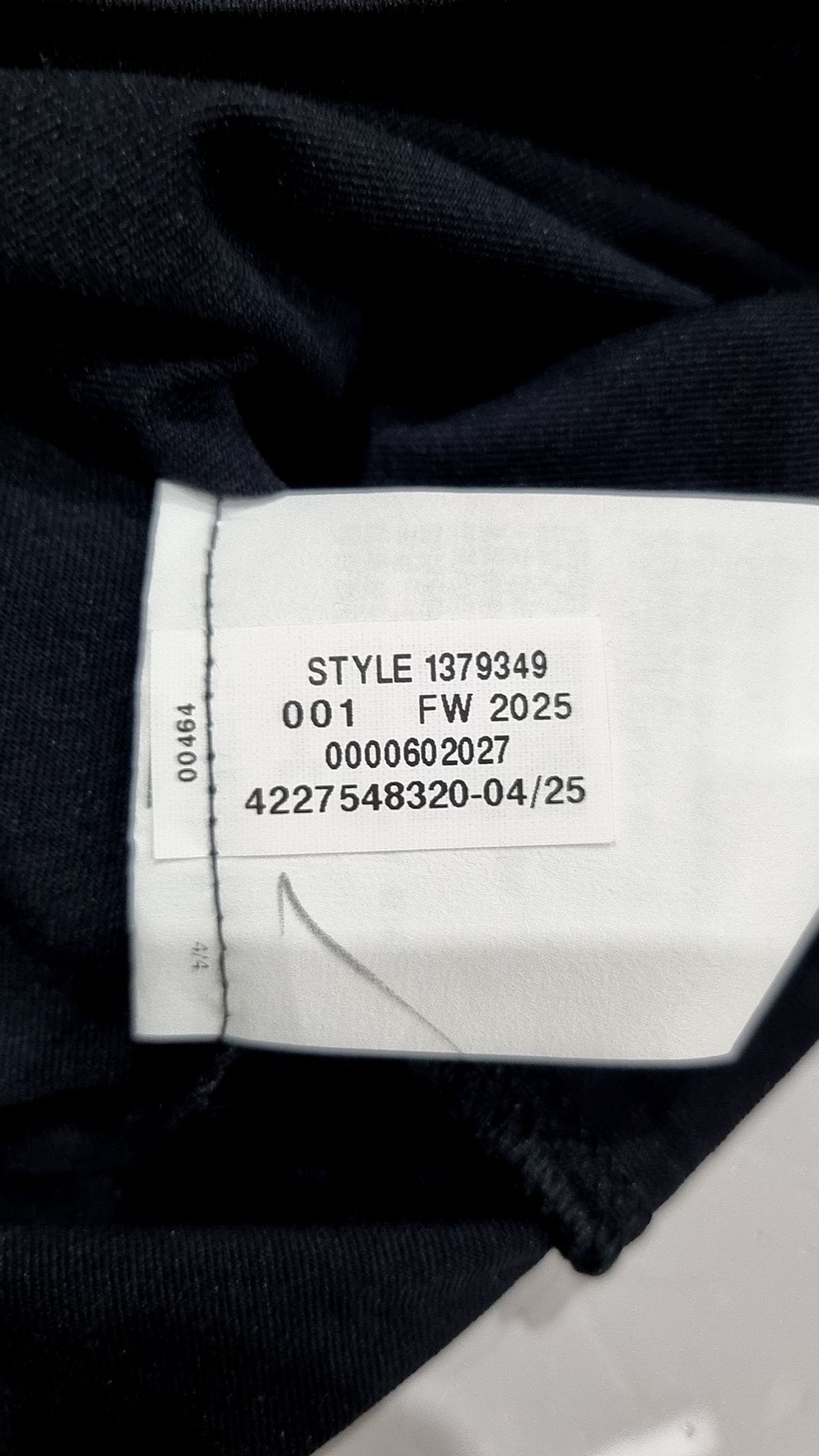 언더아머(UNDERARMOUR) 여성 퀄리파이어 런 ½ 집 1379349-001 M