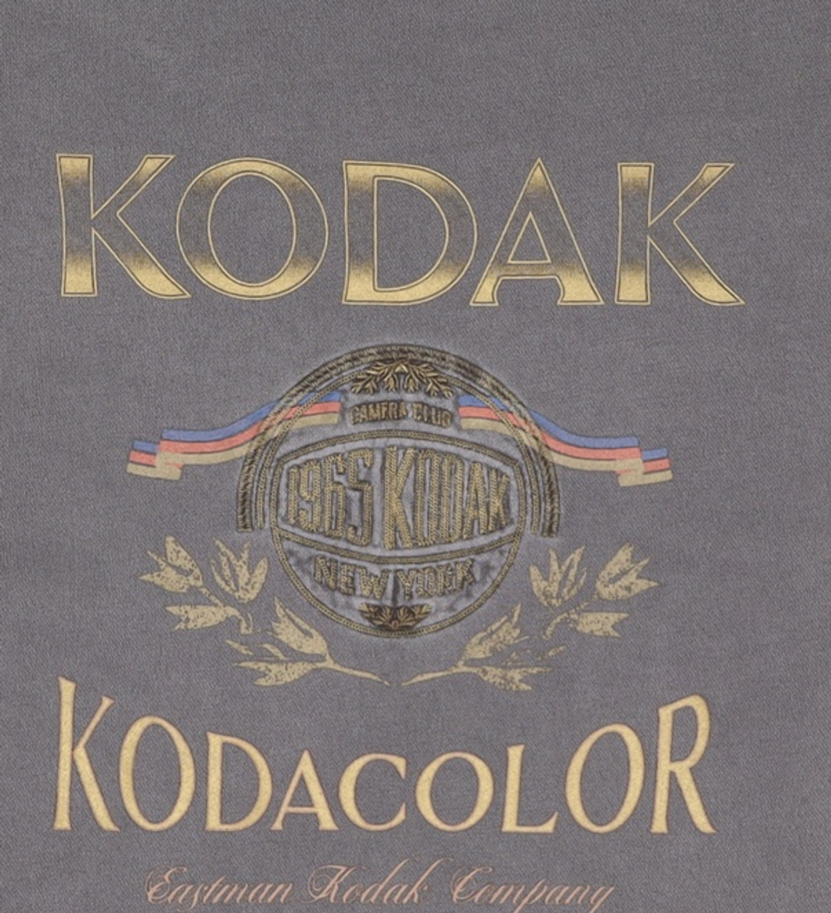 코닥(KODAK) 카메라클럽 피그먼트 맨투맨 CHARCOAL 95
