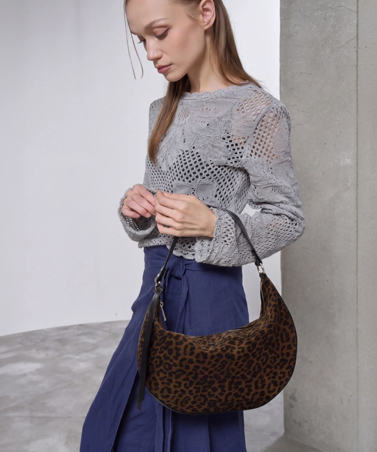 고세(GOCCE) 하프문 태슬백 Half Moon Tassel Bag GN290K