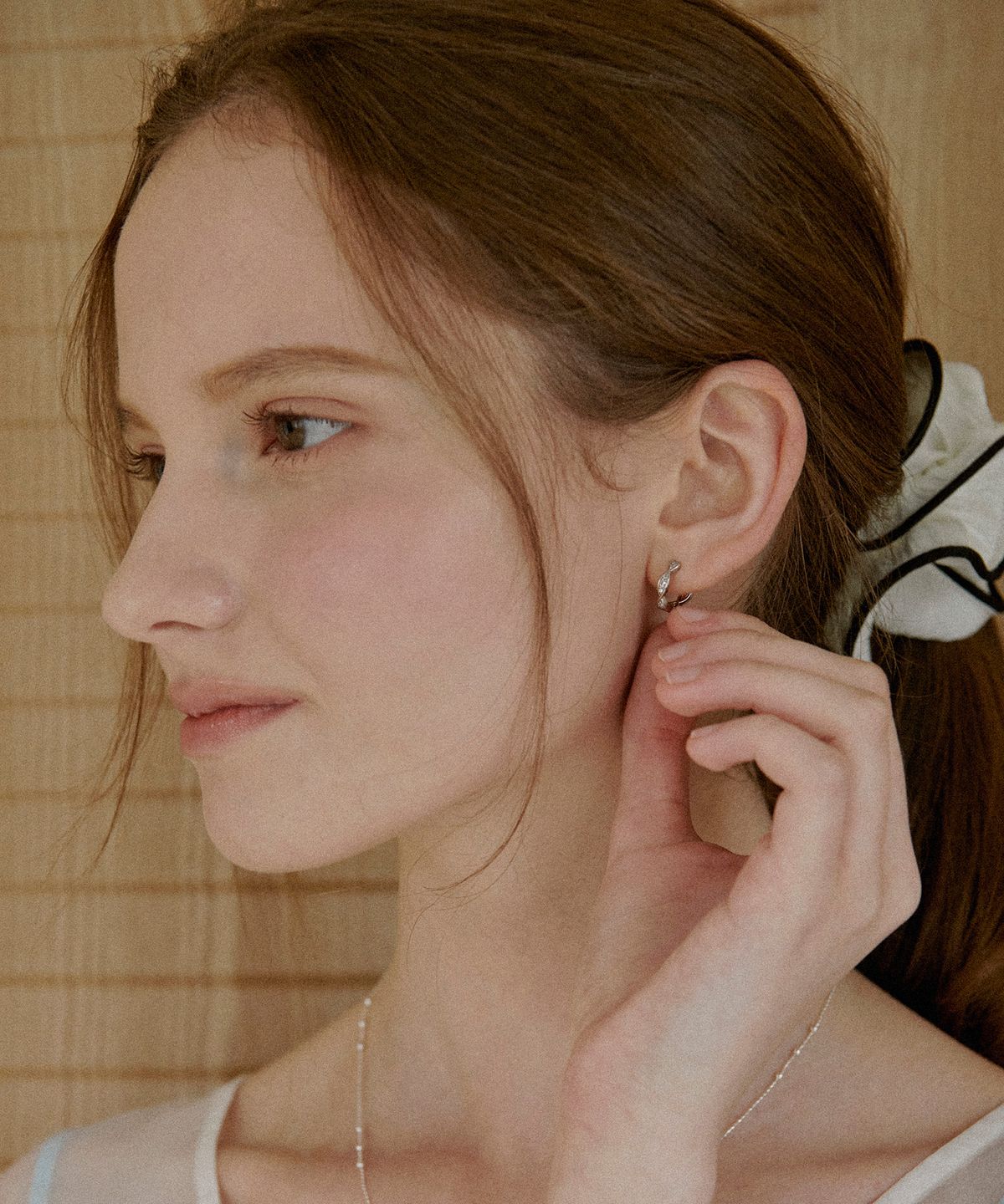 세인트스코트런던(ST.SCOTT LONDON) Oval Curve Earrings / STJ-EB1801WG
