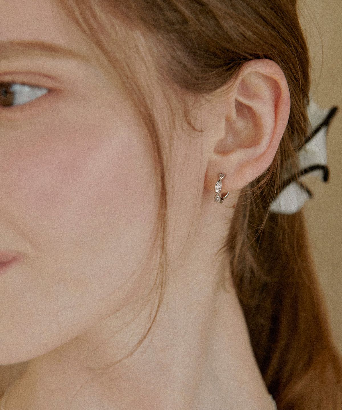 세인트스코트런던(ST.SCOTT LONDON) Oval Curve Earrings / STJ-EB1801WG