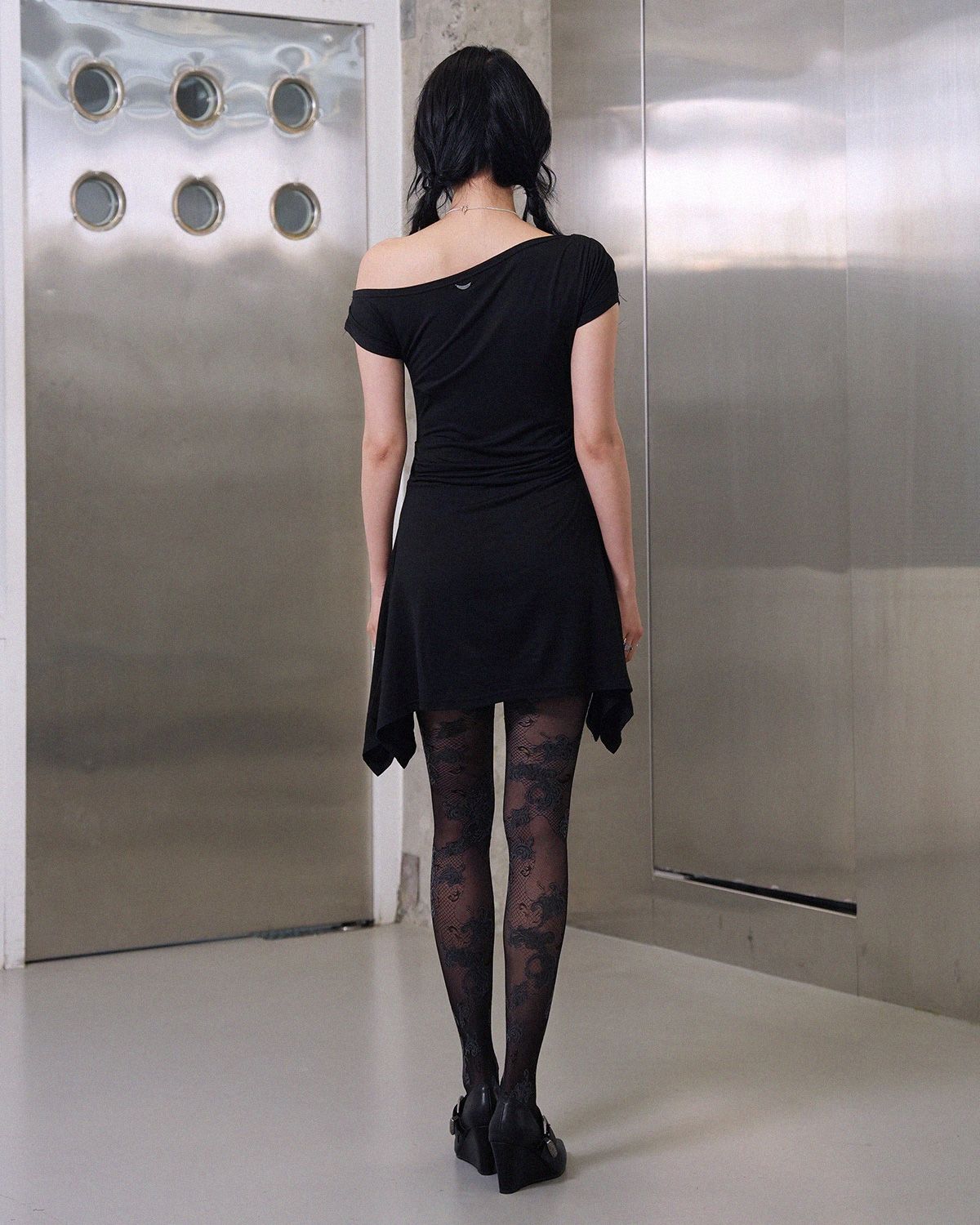 여린(YEORIN) Drape Asymmetry Dress (Black)